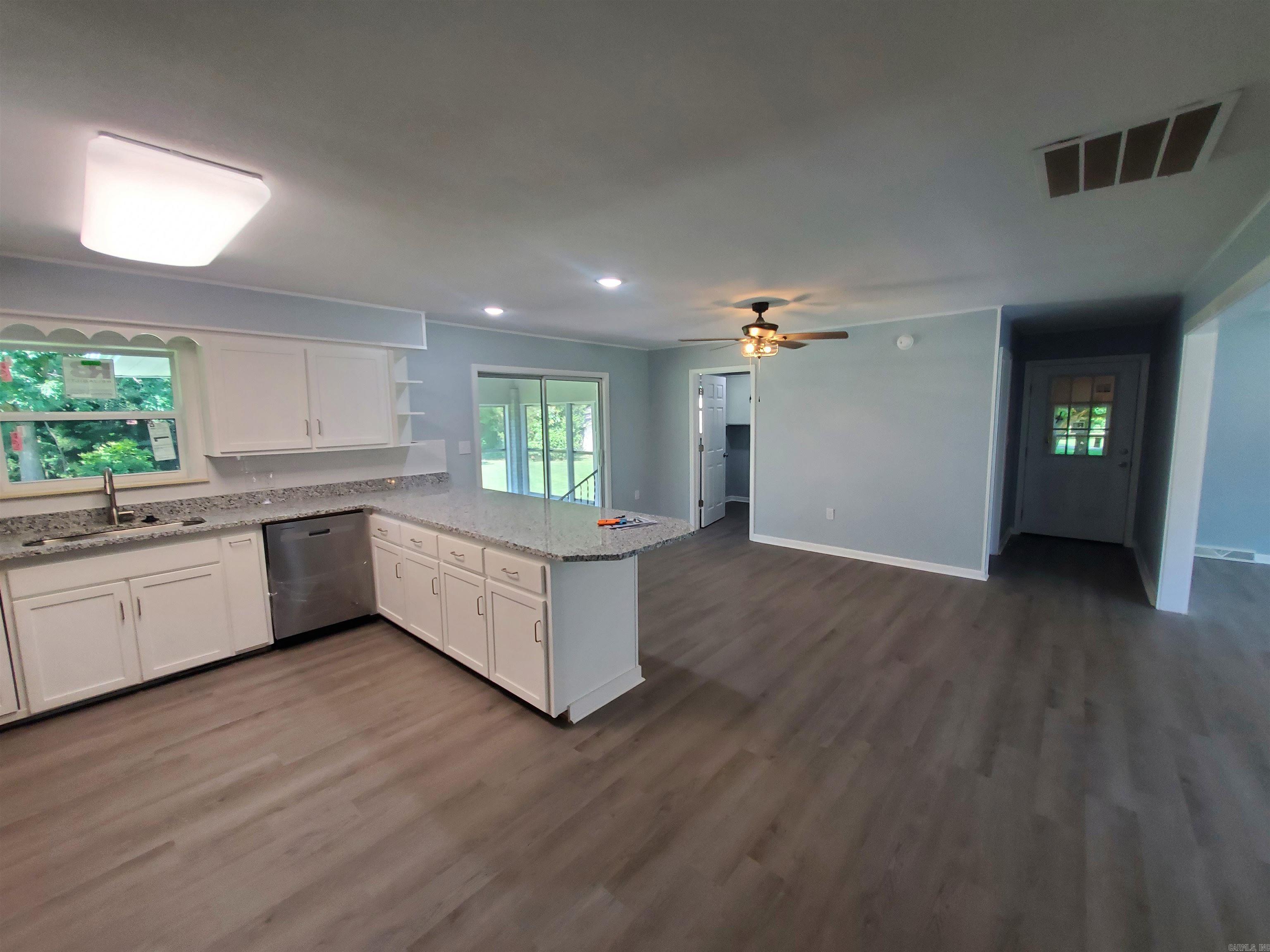 BALLARD HEIGHTS - Residential