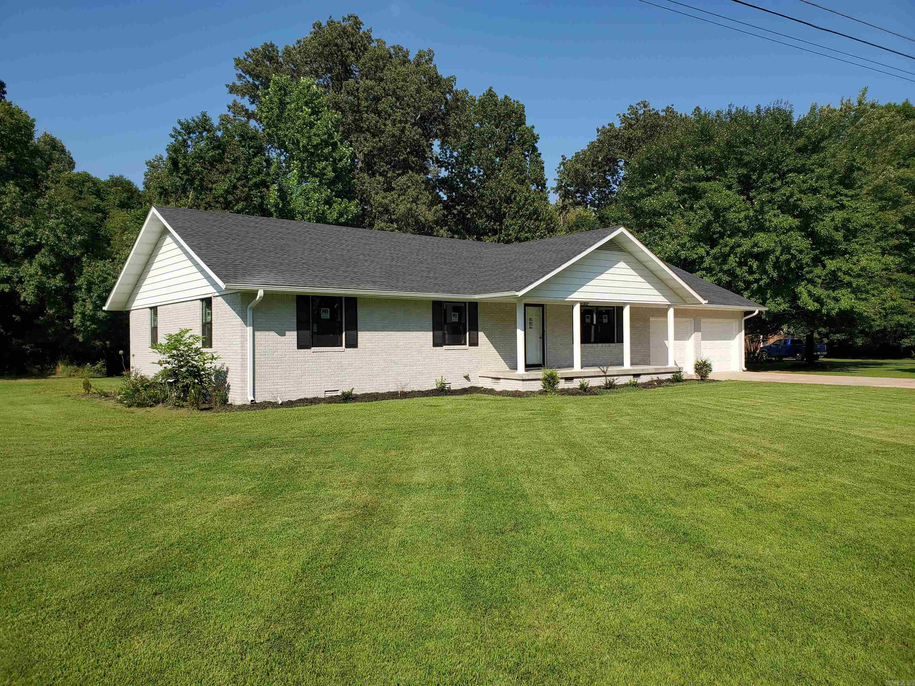 BALLARD HEIGHTS - Residential