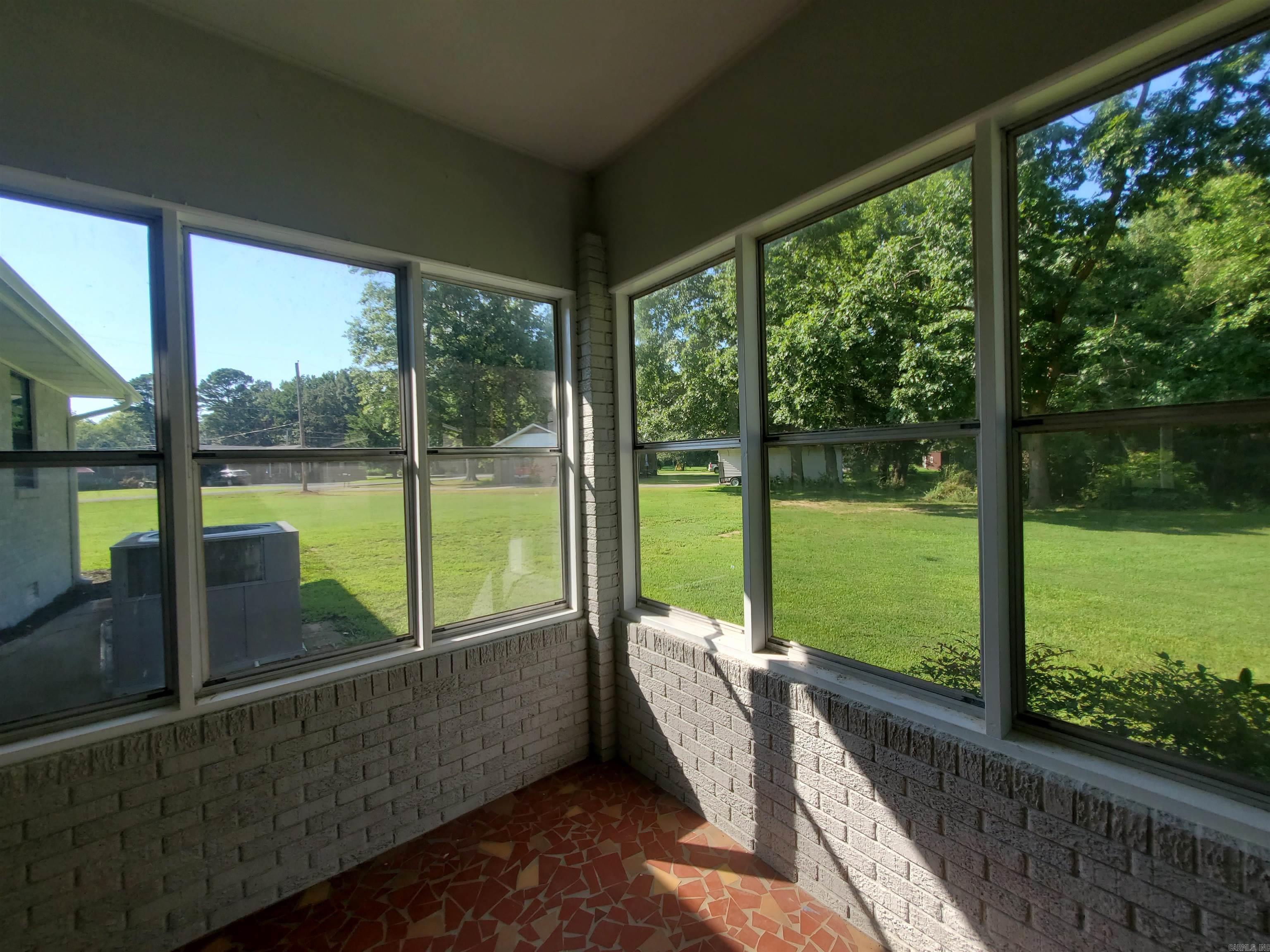 BALLARD HEIGHTS - Residential