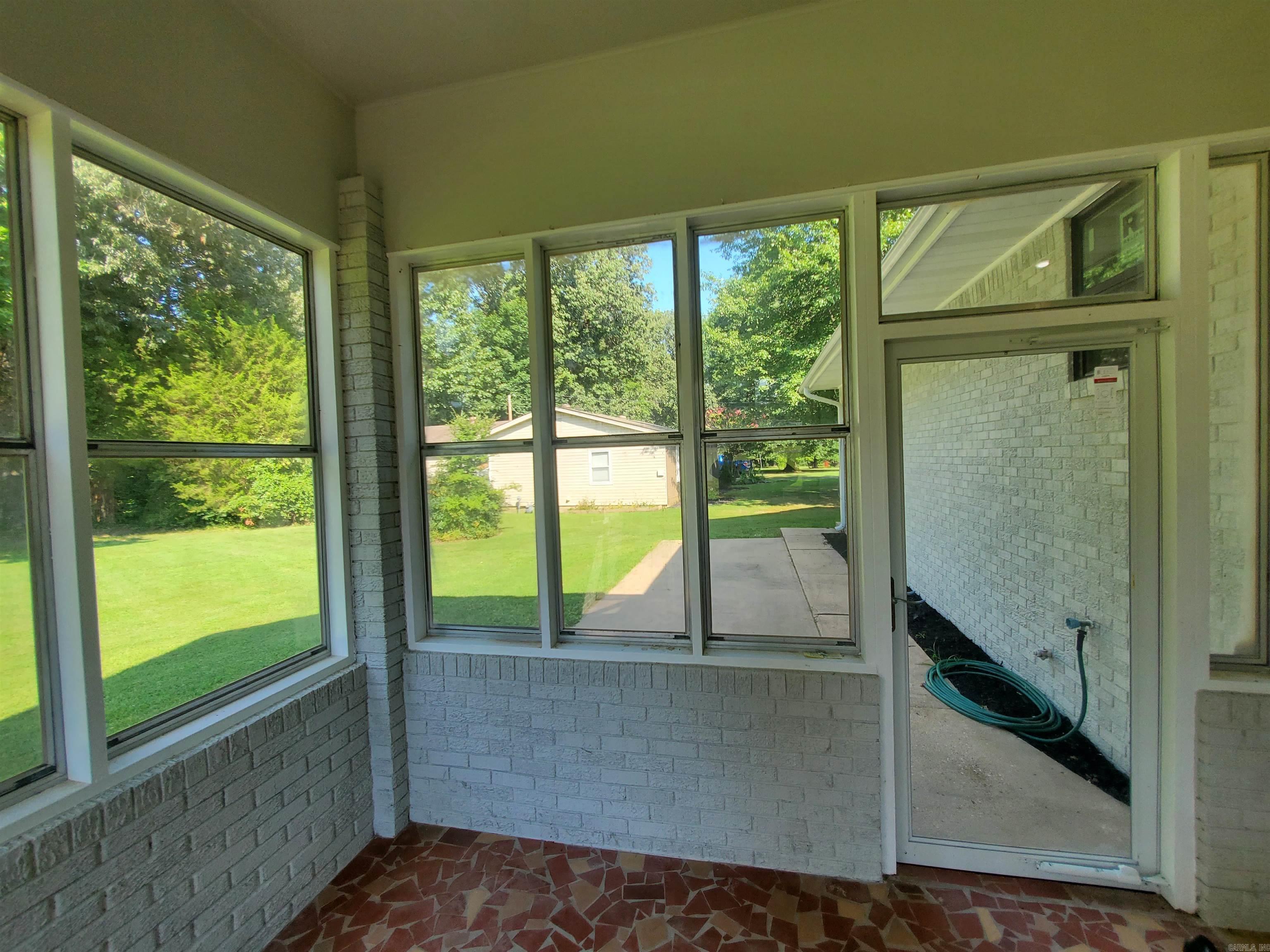 BALLARD HEIGHTS - Residential