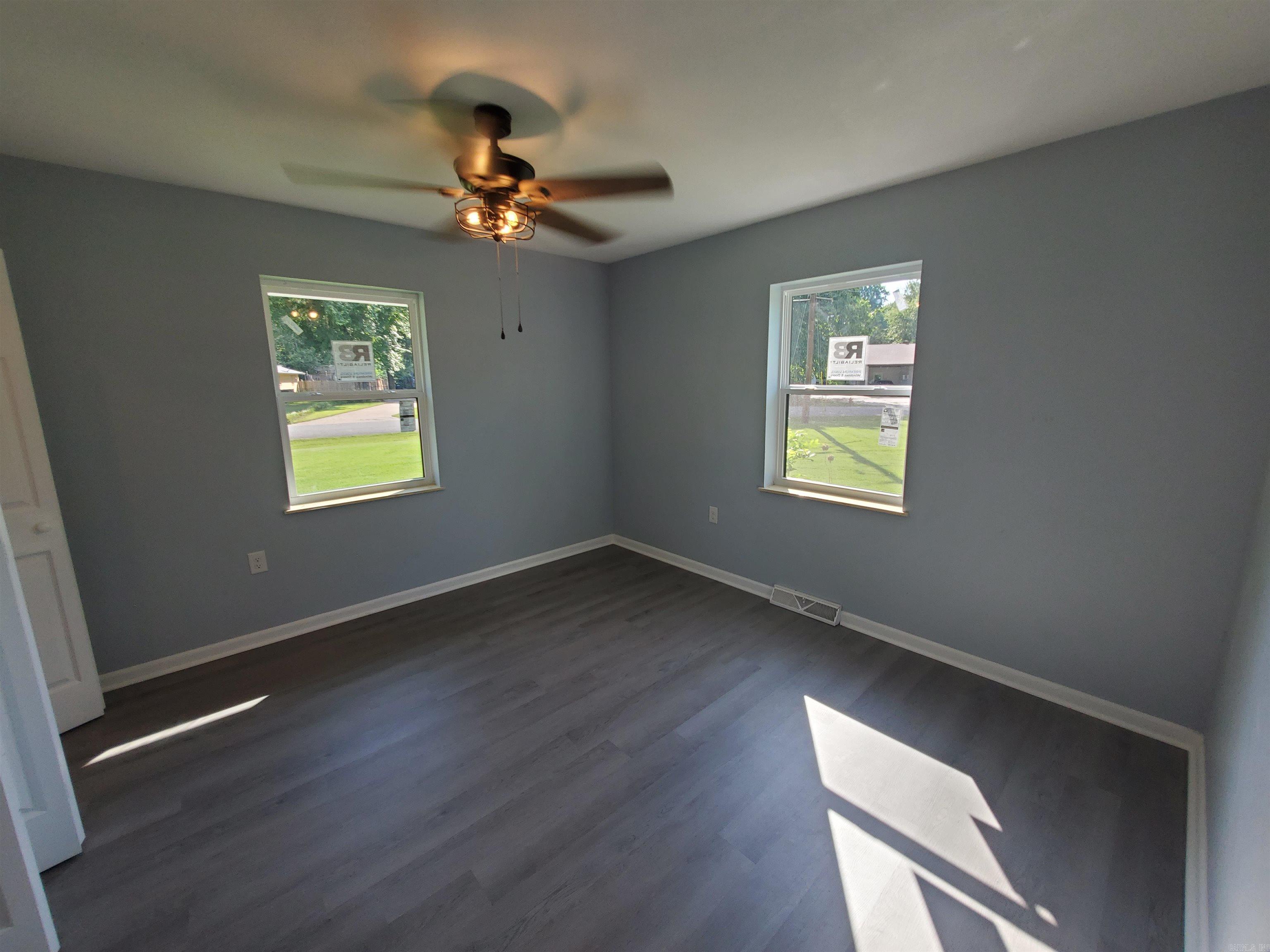 BALLARD HEIGHTS - Residential