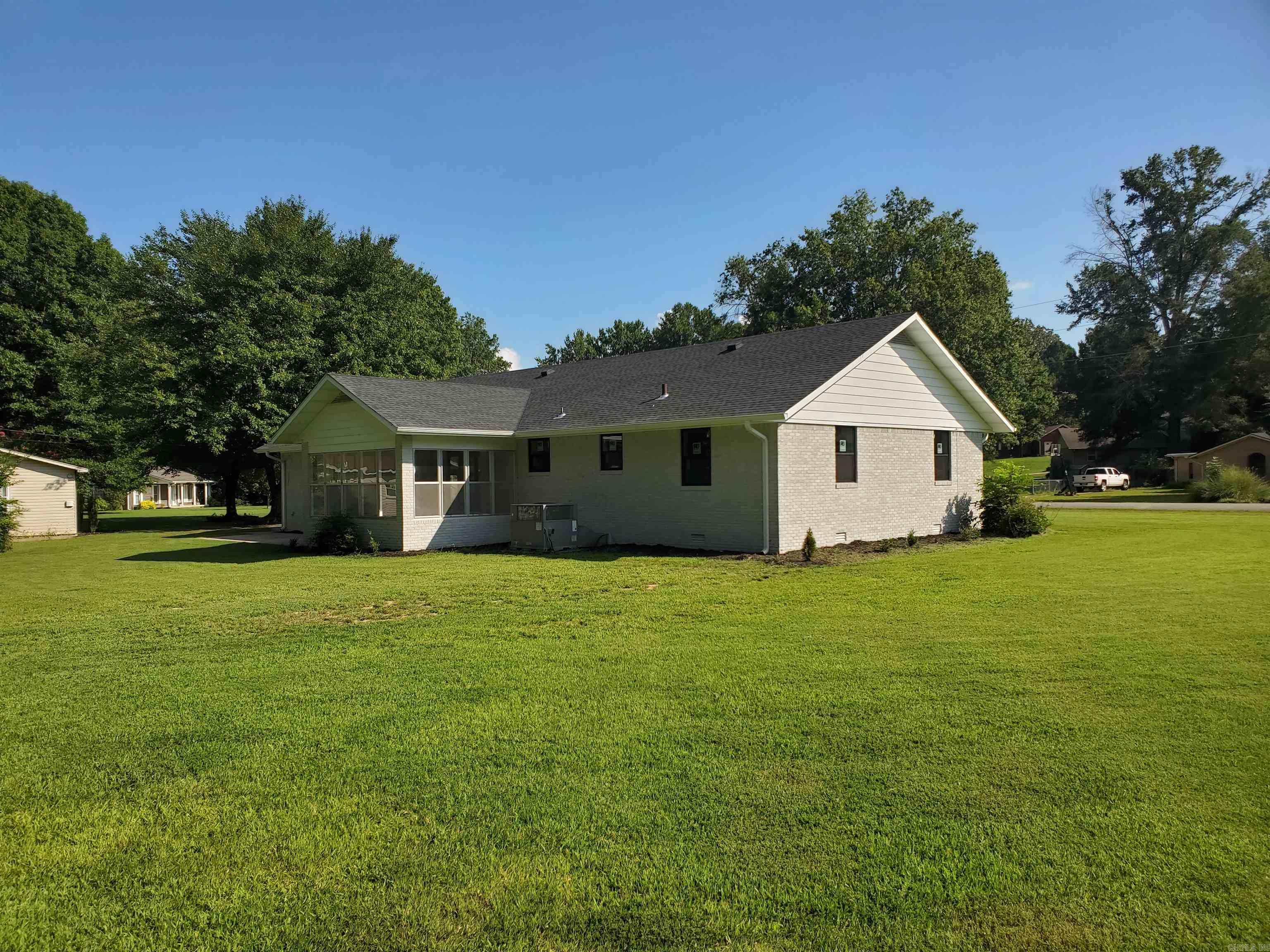 BALLARD HEIGHTS - Residential