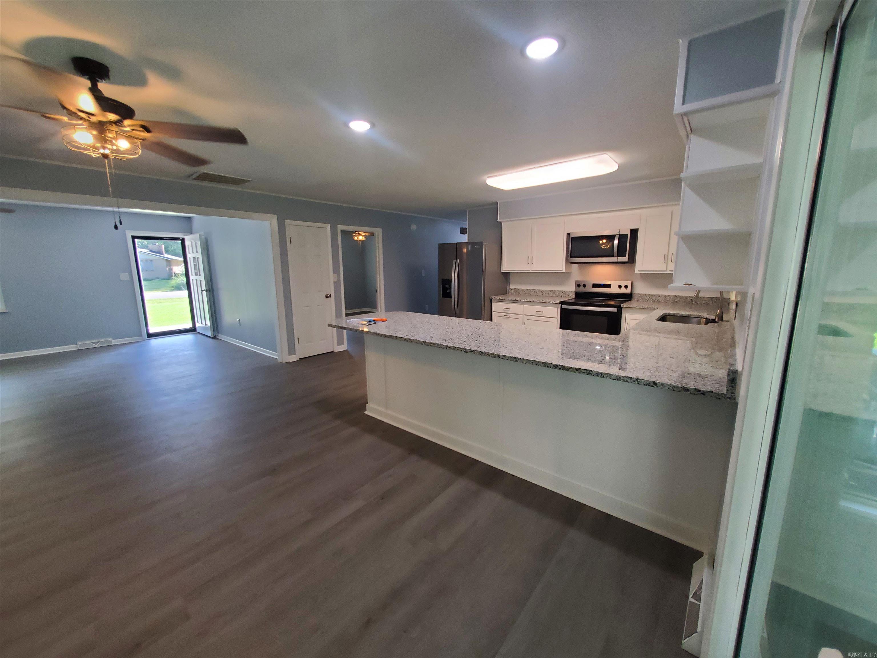 BALLARD HEIGHTS - Residential