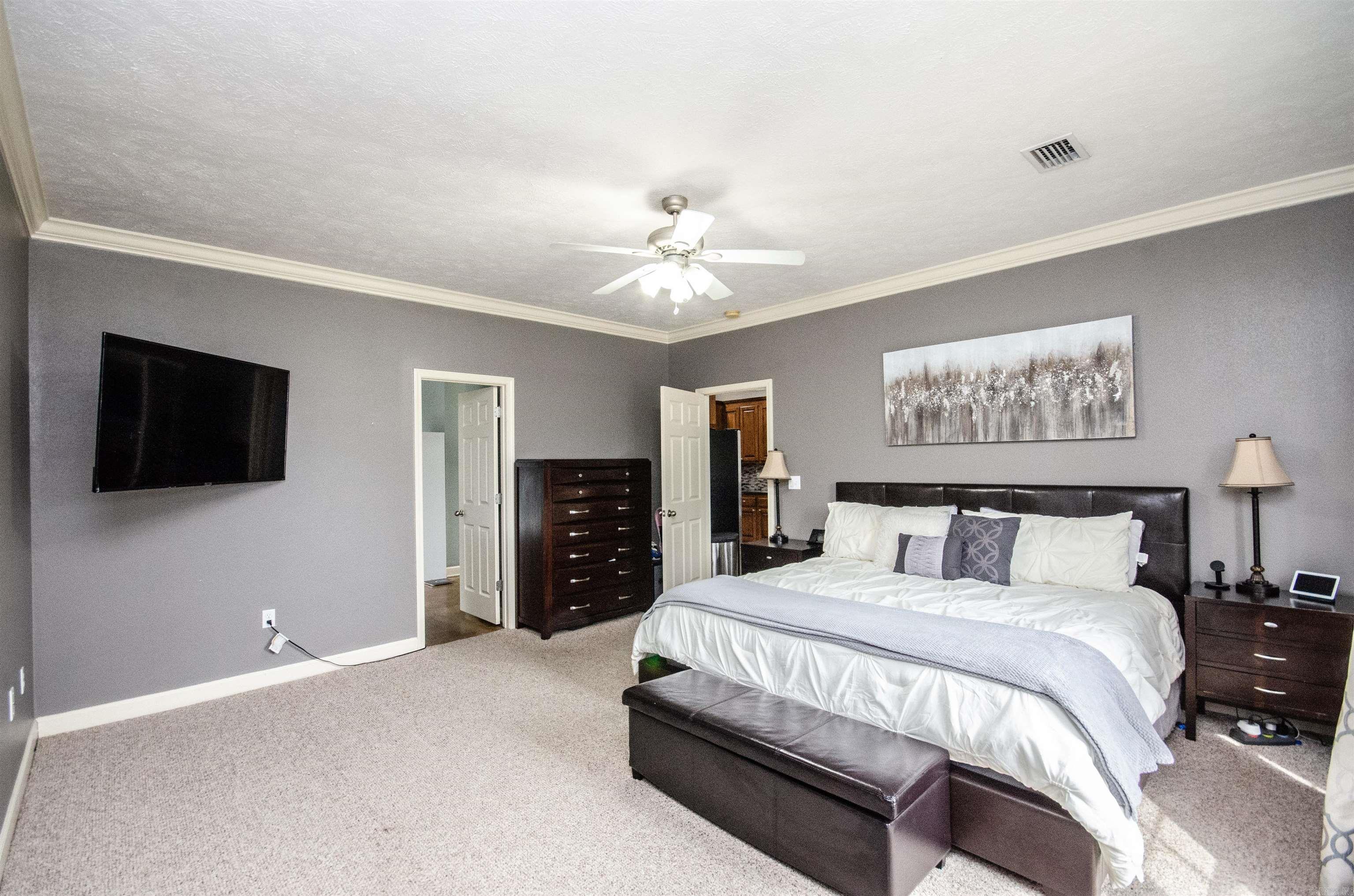 SPRING VALLEY - Residential