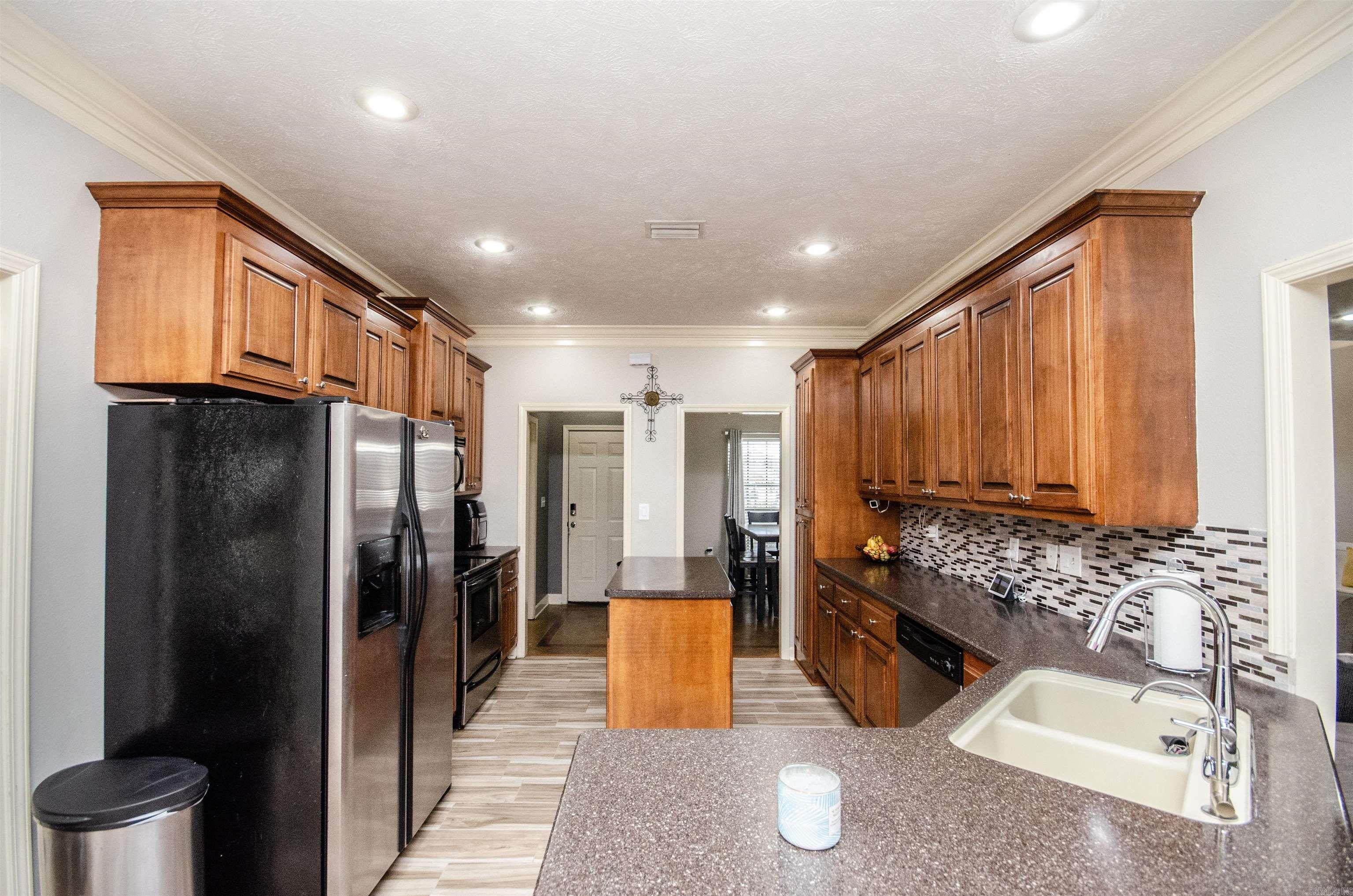 SPRING VALLEY - Residential