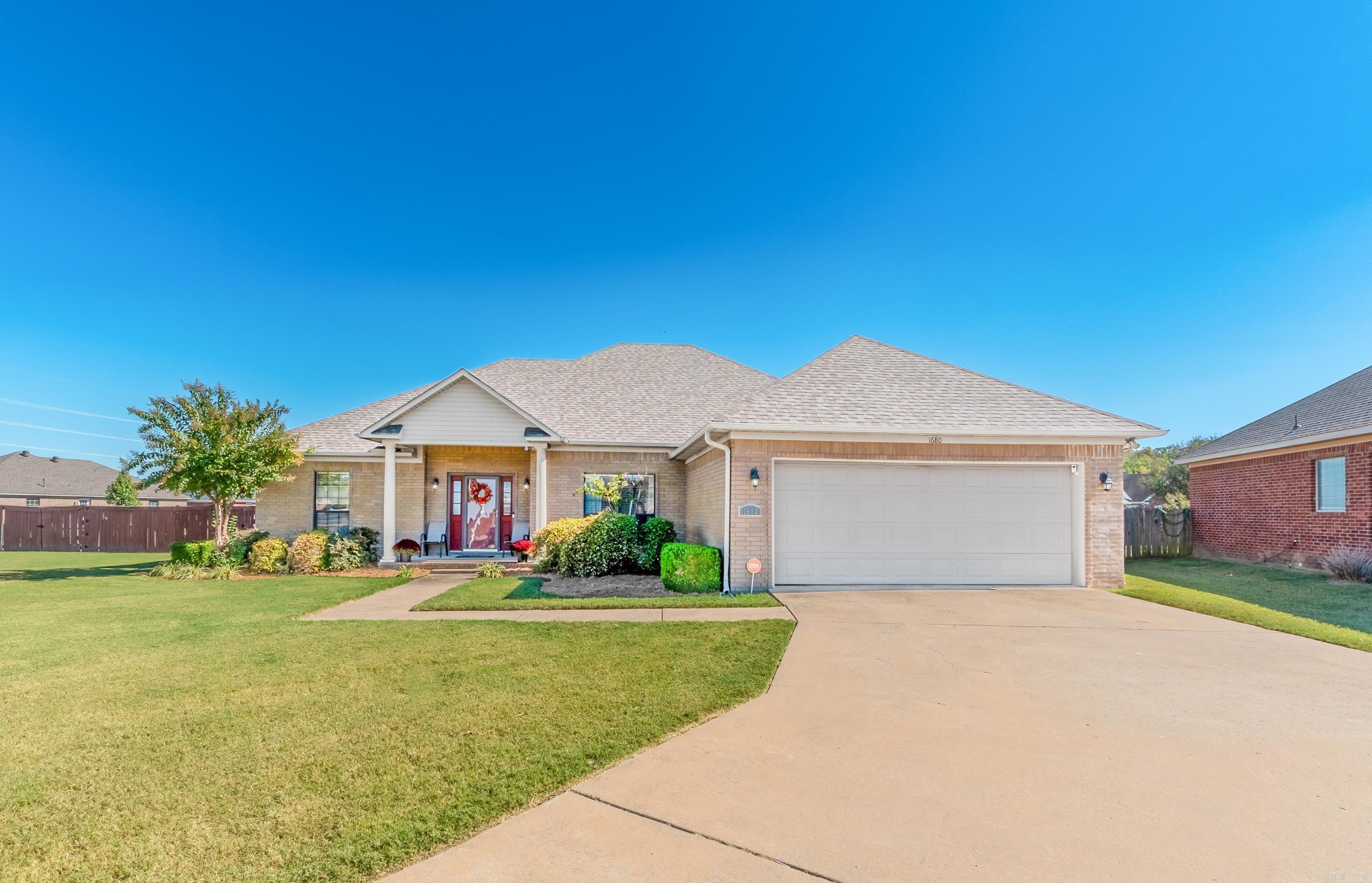 SPRING VALLEY - Residential