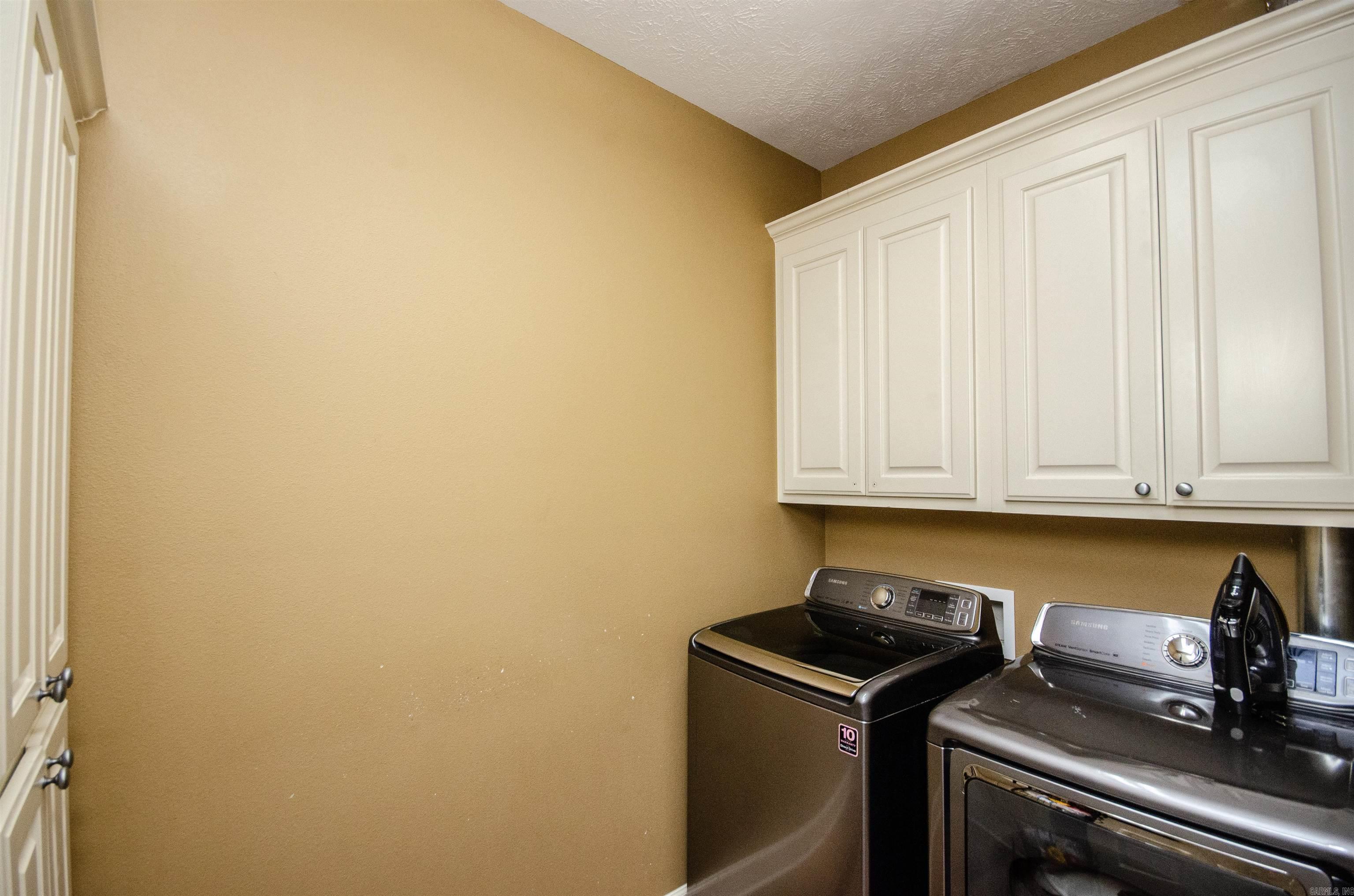 SPRING VALLEY - Residential