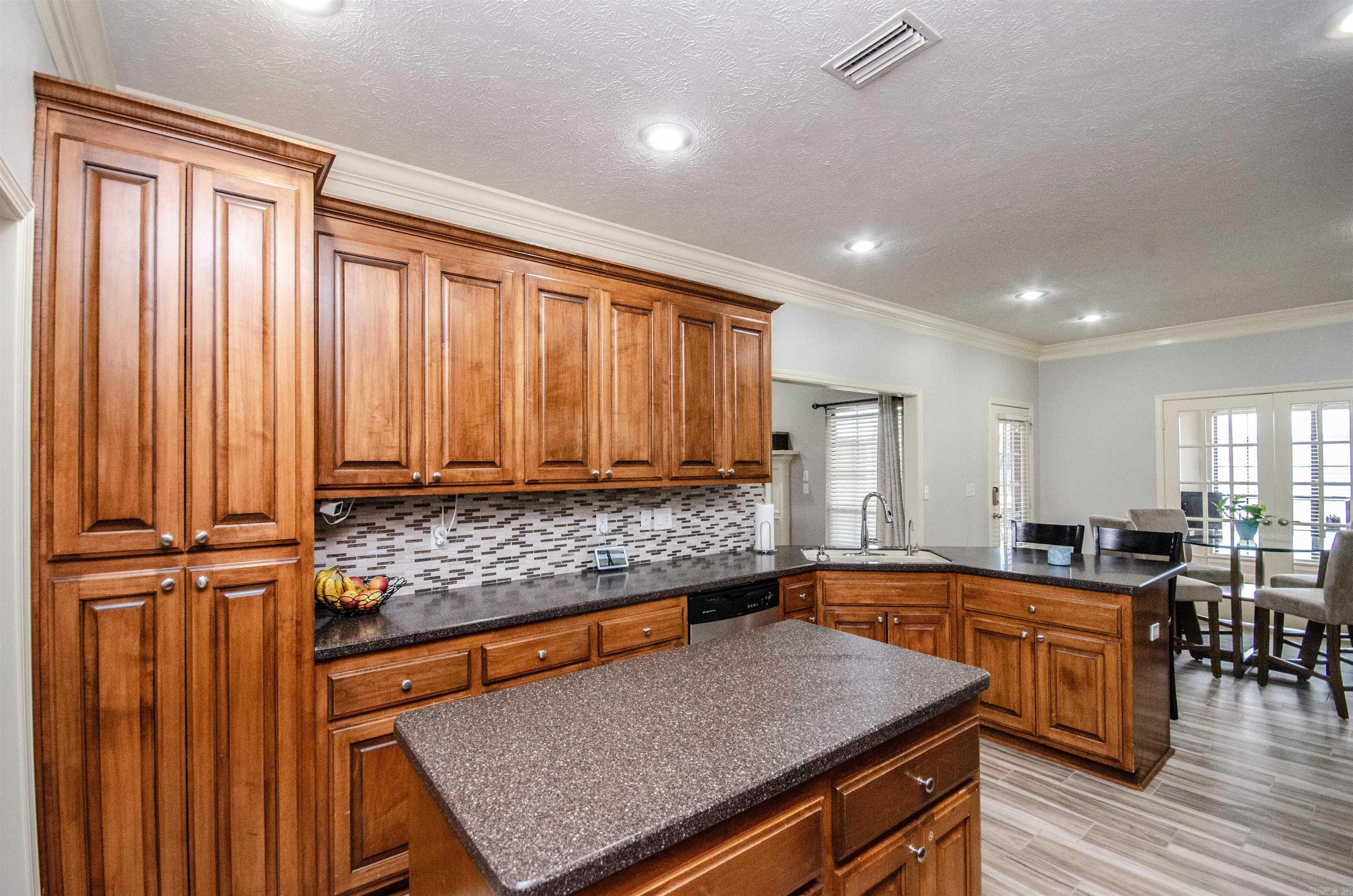 SPRING VALLEY - Residential