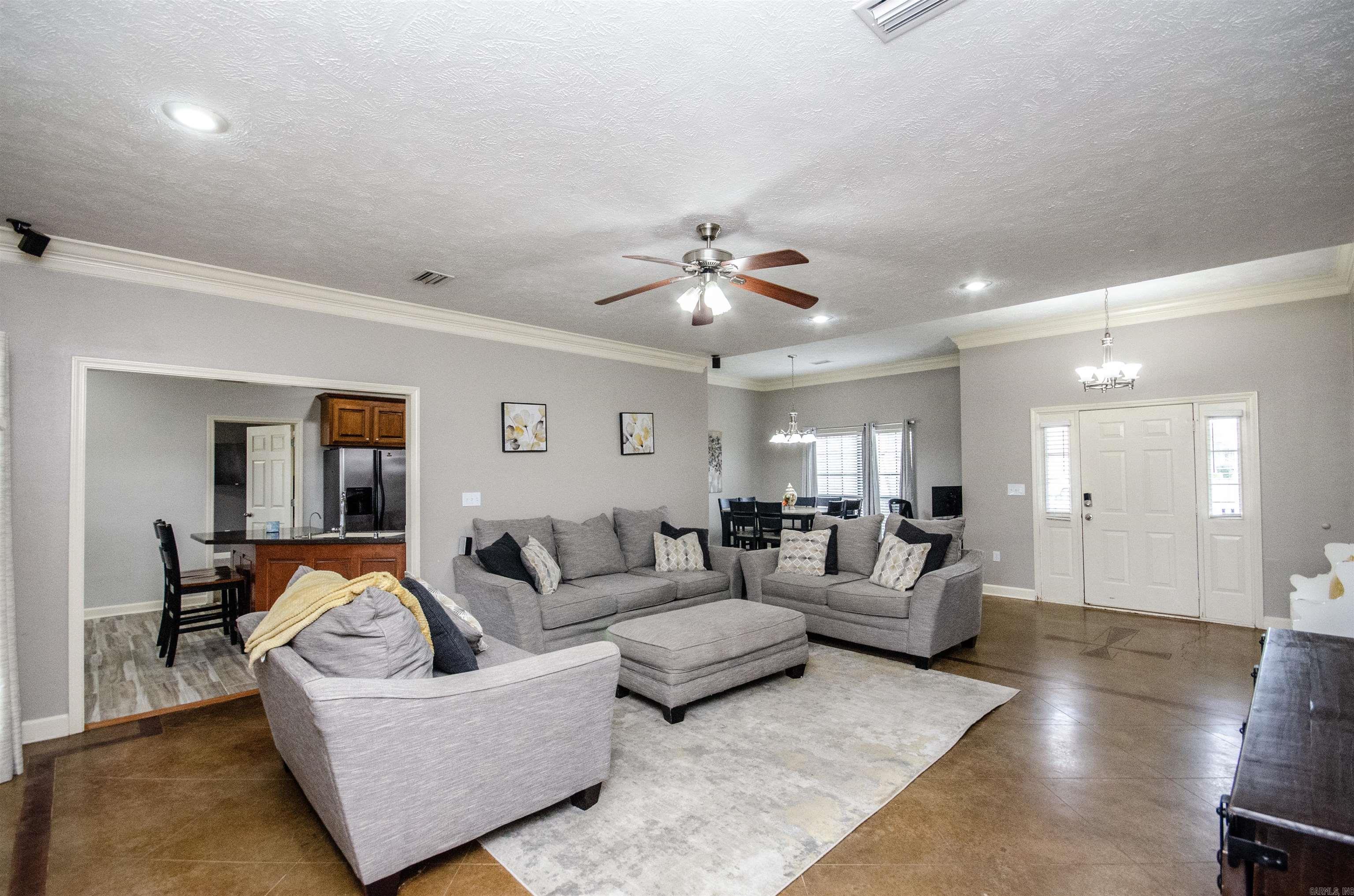 SPRING VALLEY - Residential