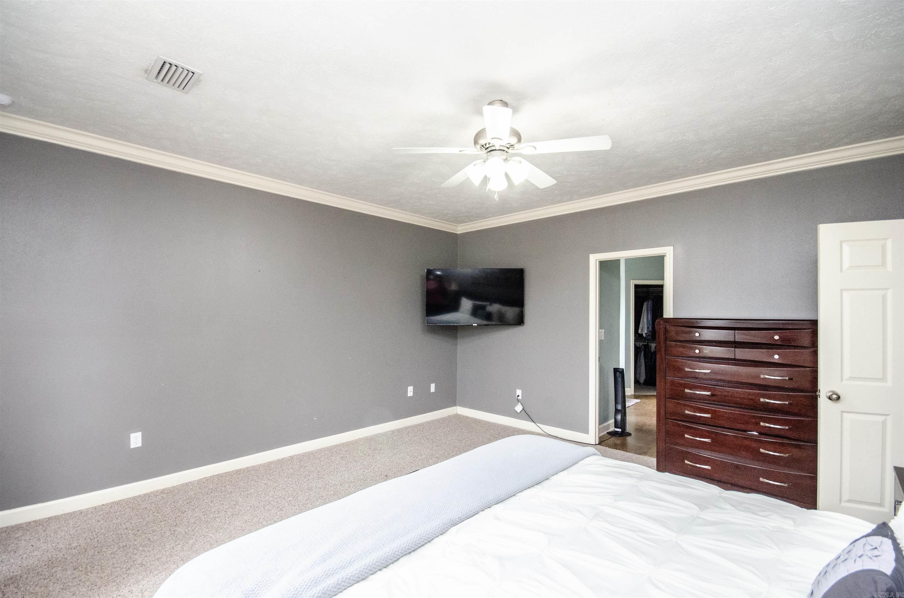 SPRING VALLEY - Residential