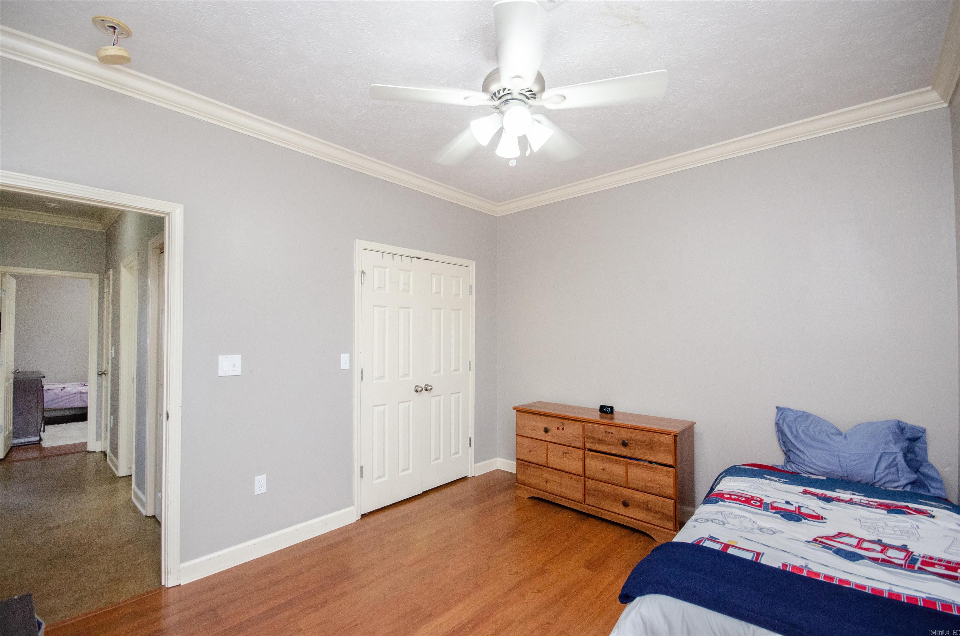 SPRING VALLEY - Residential