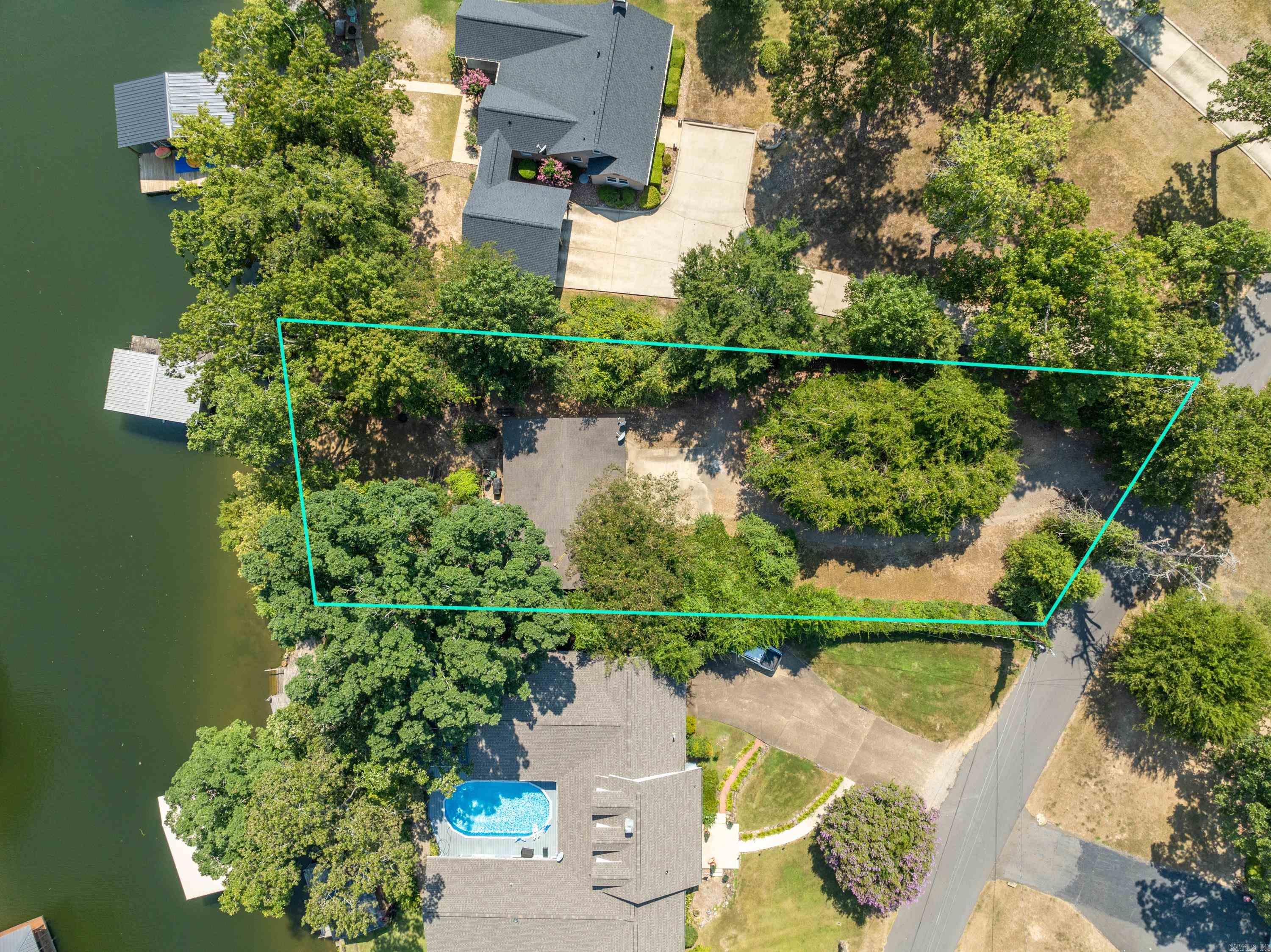 TWIN POINTS - Residential