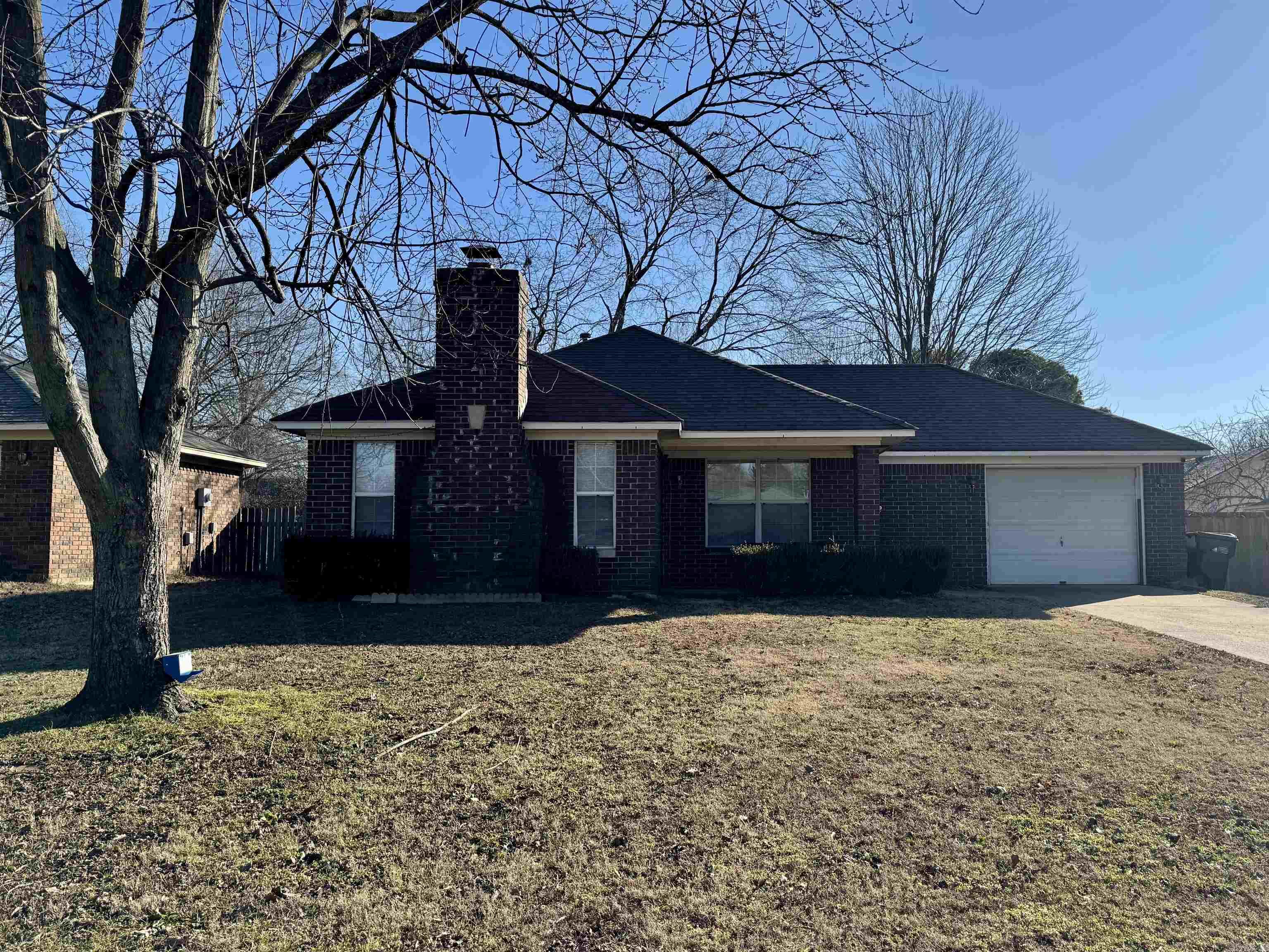 WHITEHALL - Residential