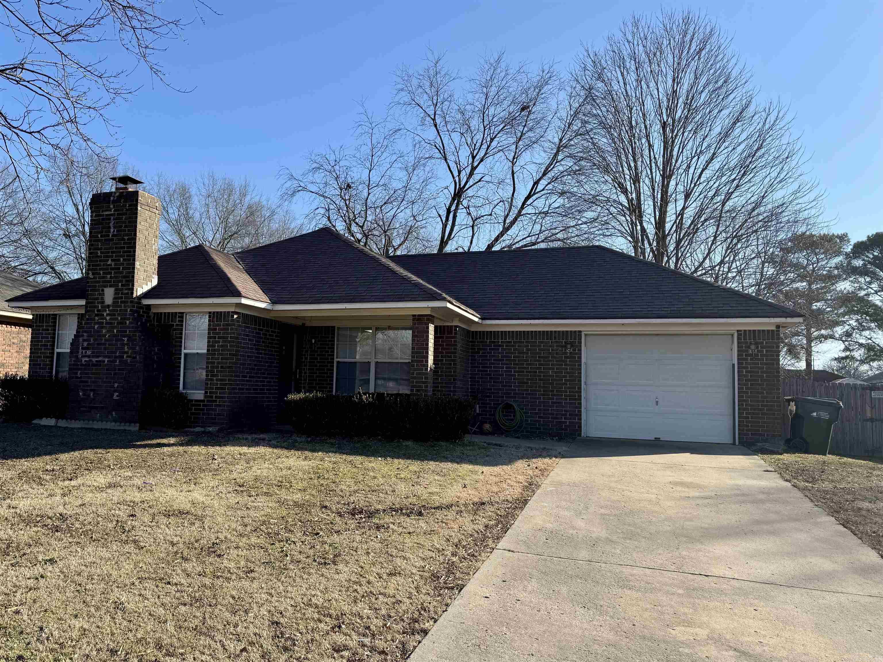 WHITEHALL - Residential