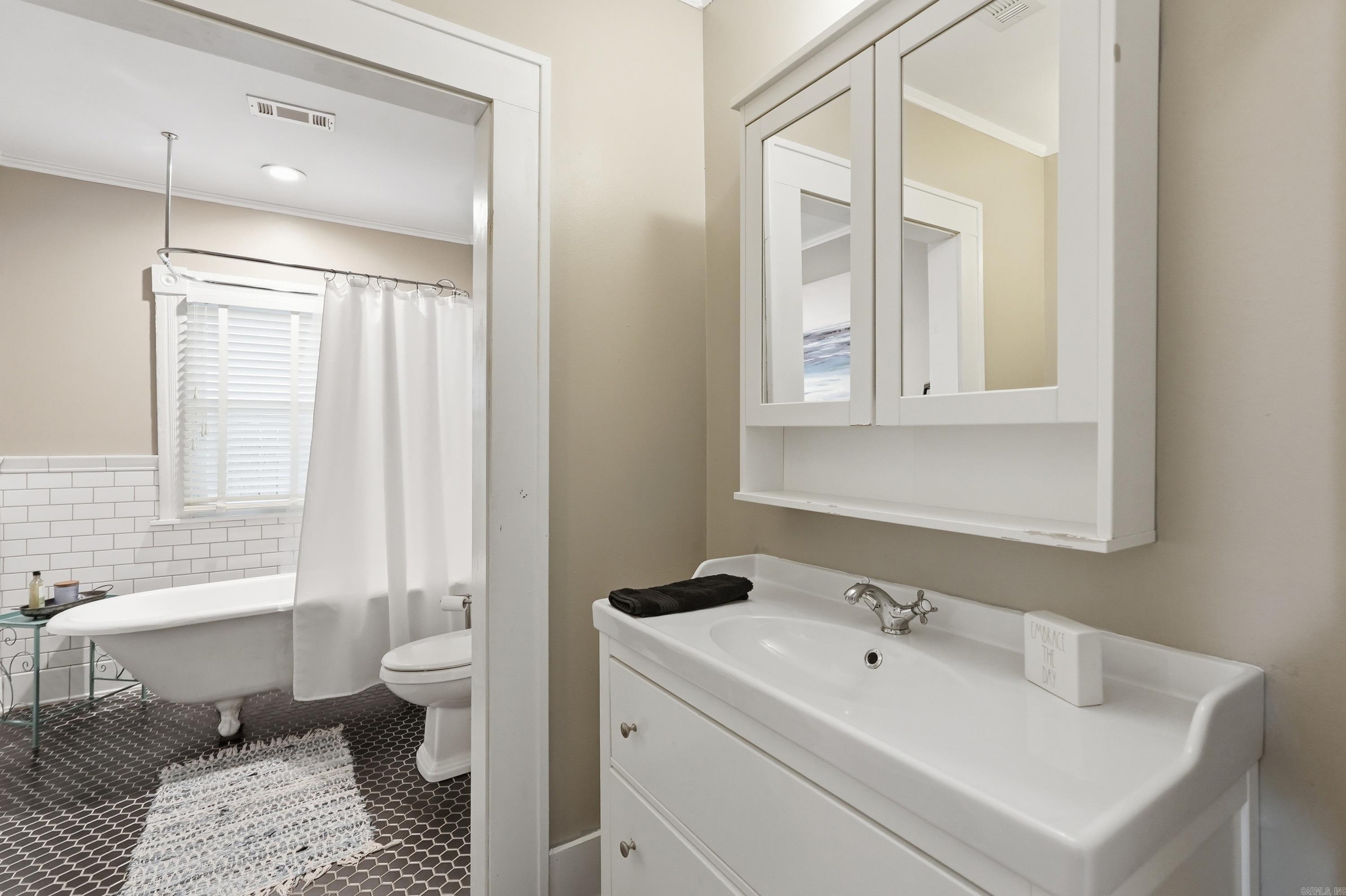 CENTENNIAL - Residential