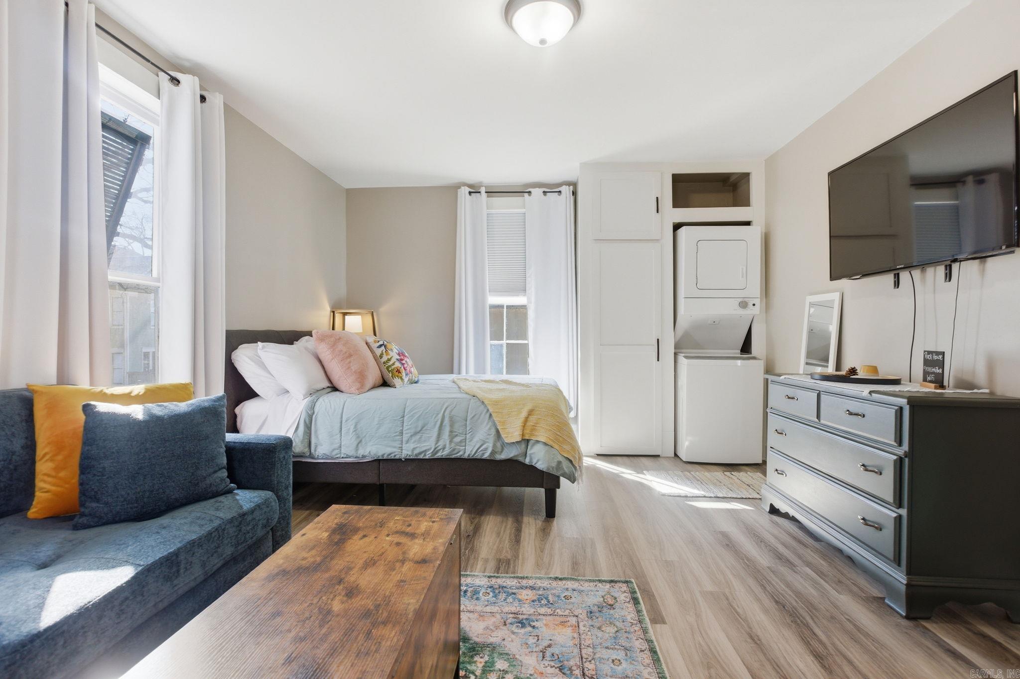 CENTENNIAL - Residential