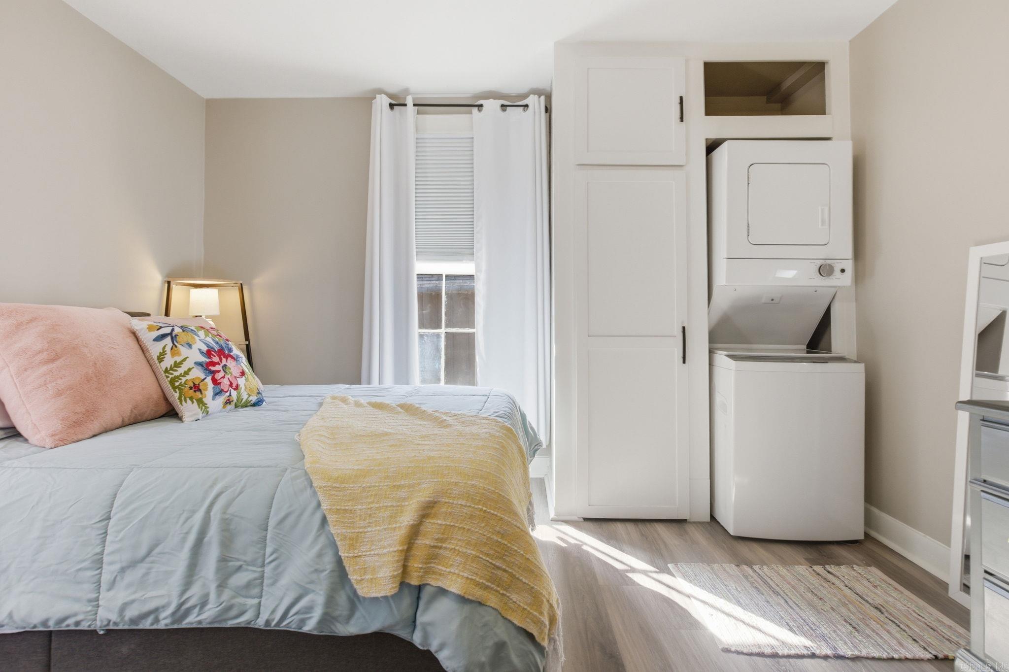 CENTENNIAL - Residential