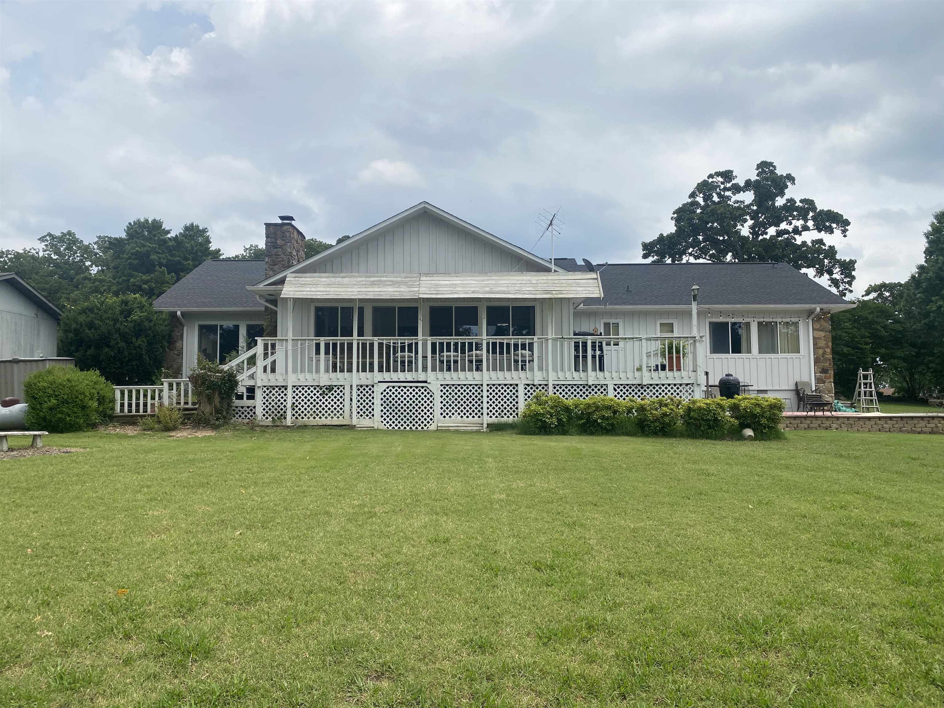 NORTH SHORE - Residential