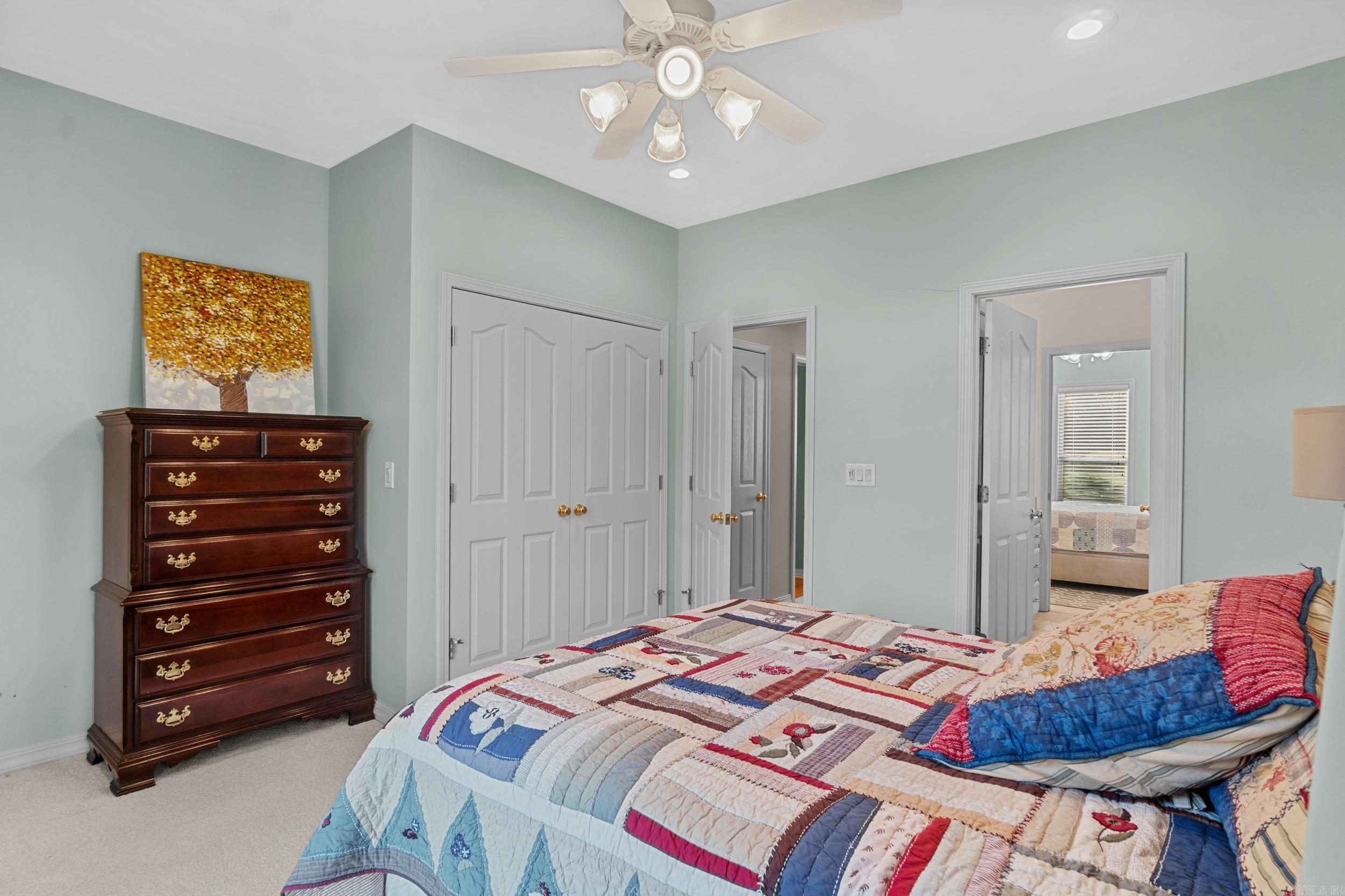 SUE ANN ACRES - Residential