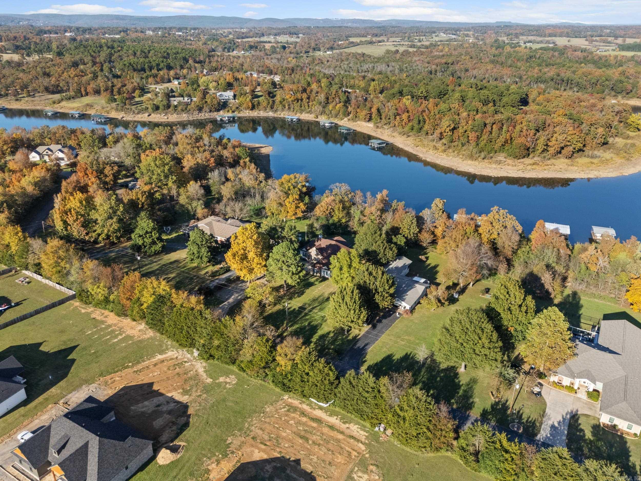 SUE ANN ACRES - Residential