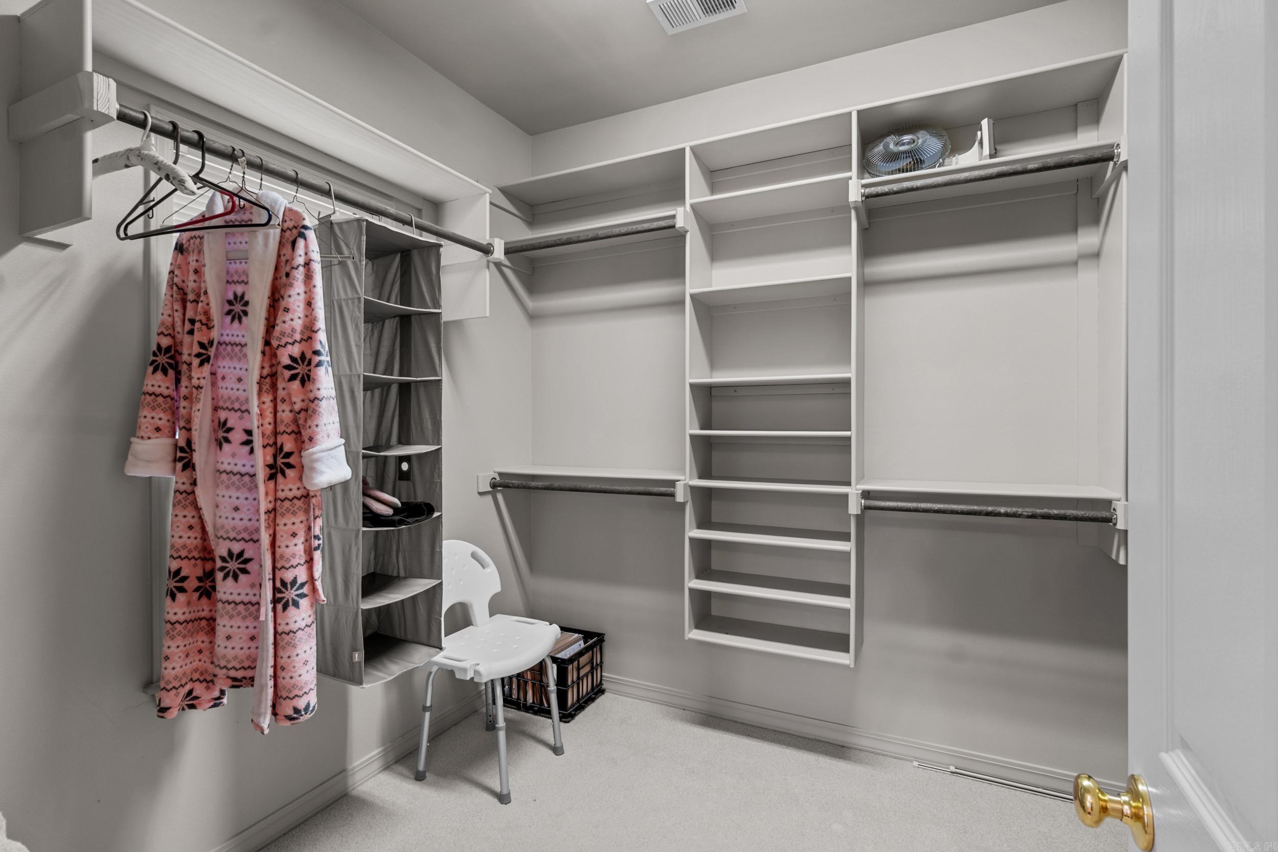 SUE ANN ACRES - Residential