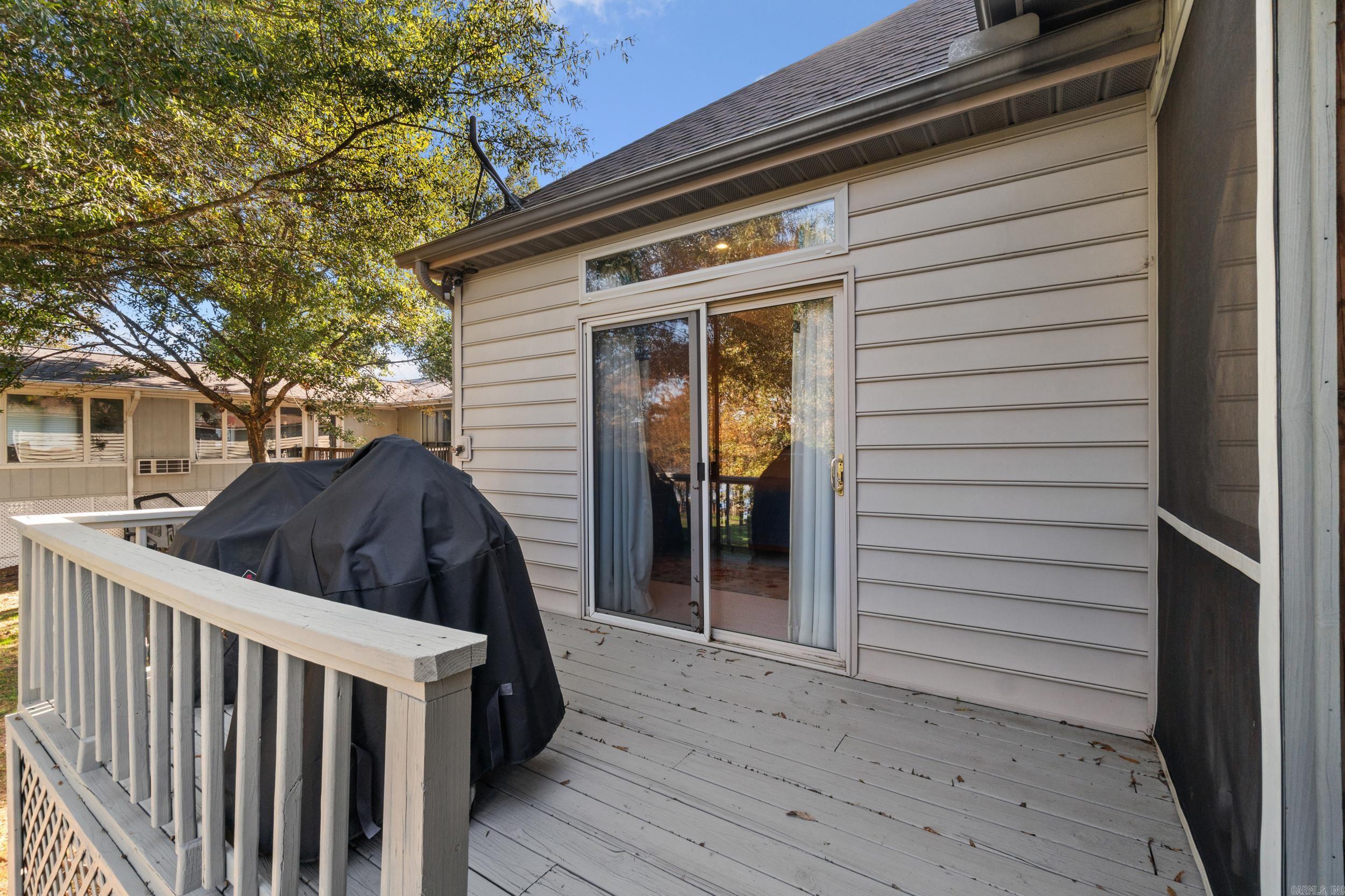 SUE ANN ACRES - Residential