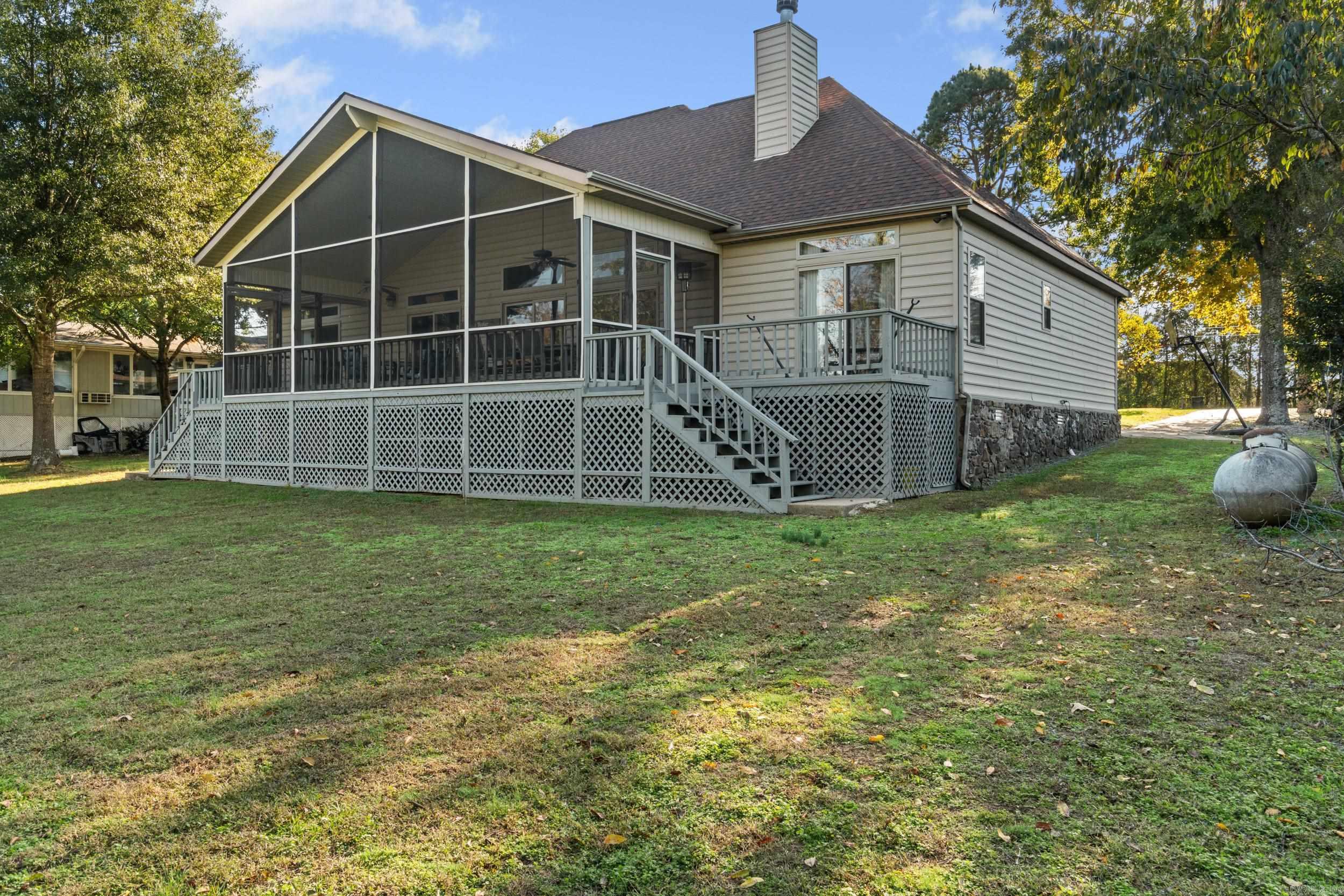 SUE ANN ACRES - Residential