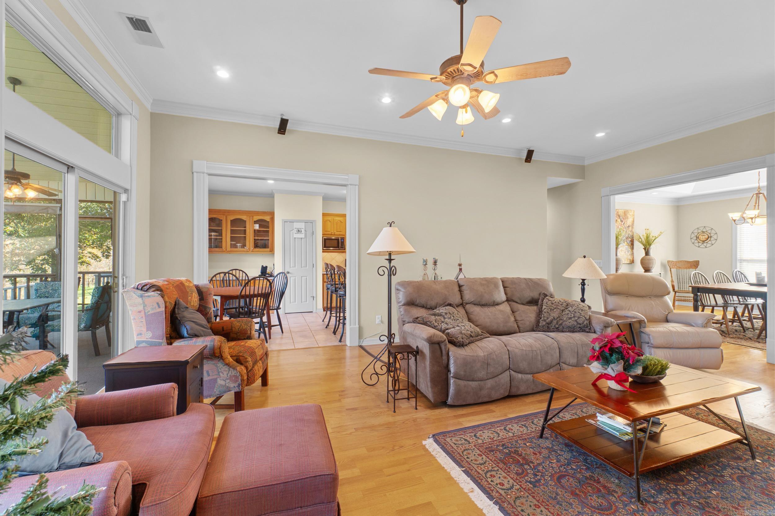 SUE ANN ACRES - Residential