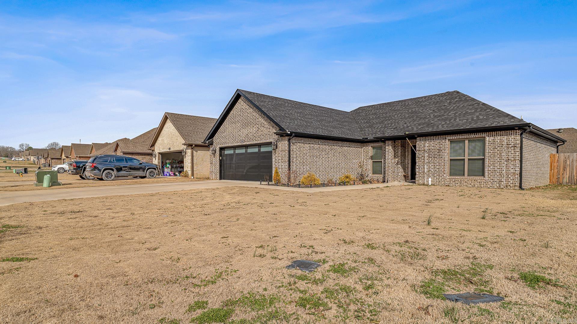 Donlee Ridge - Residential