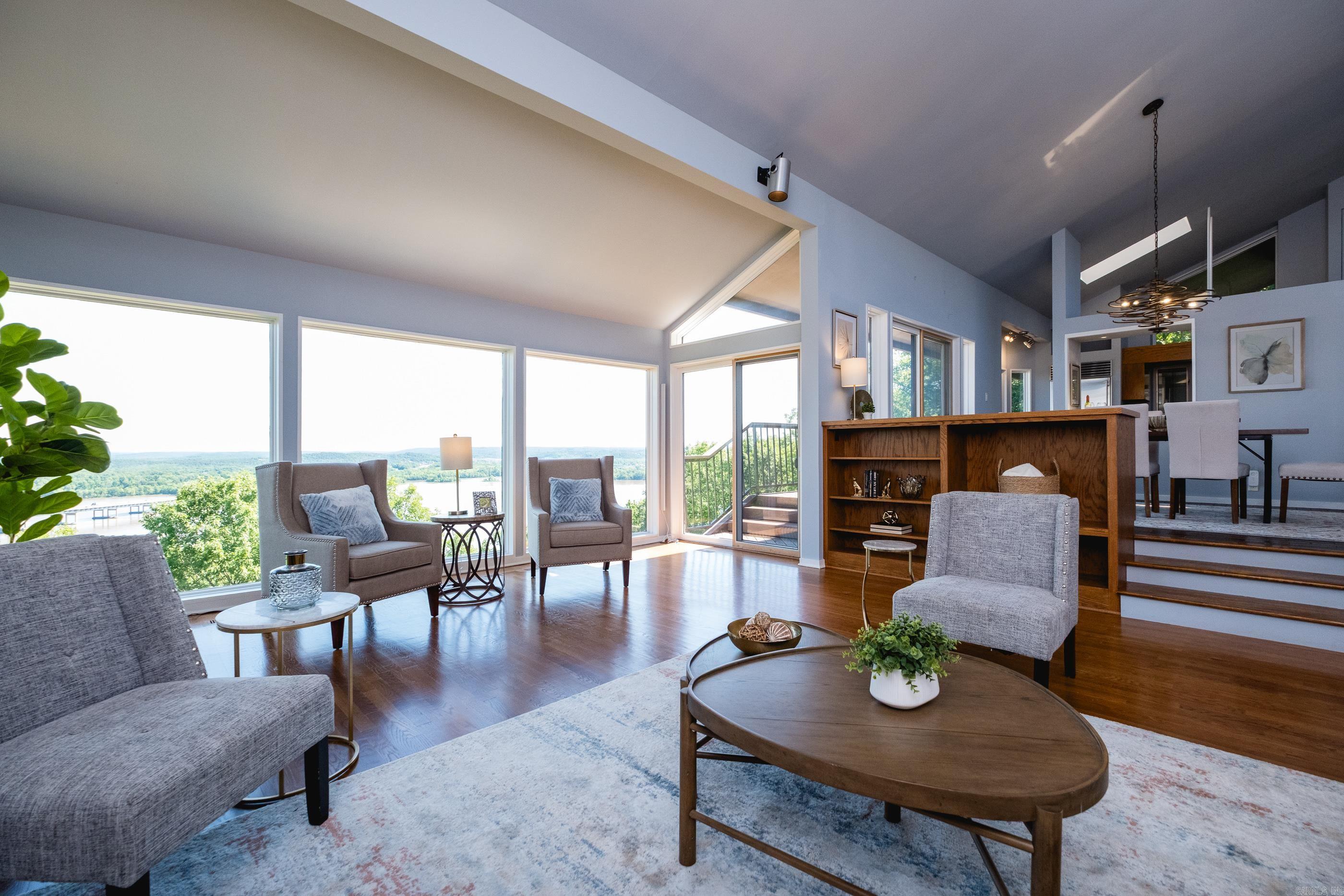 RIVER RIDGE - Residential