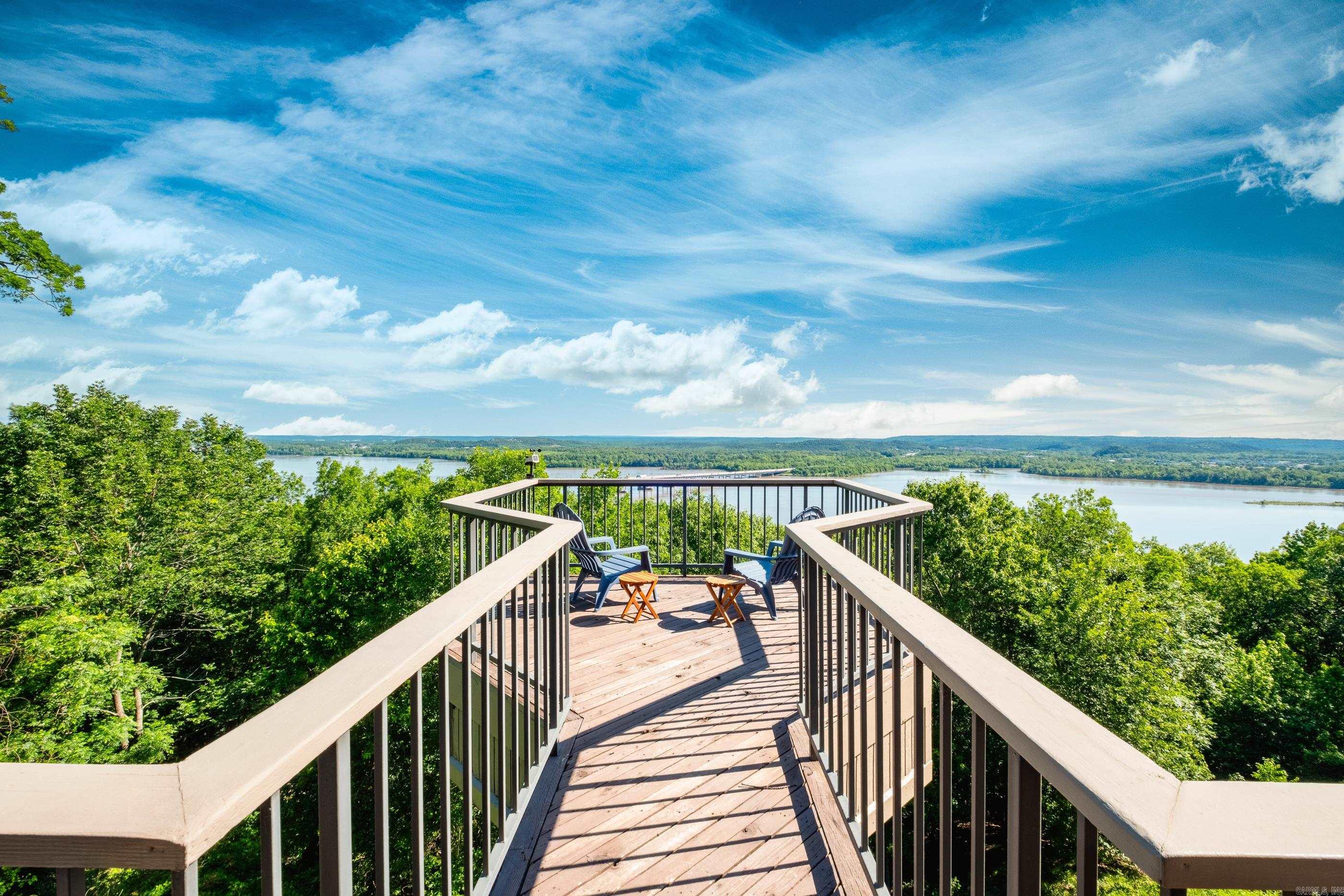 RIVER RIDGE - Residential