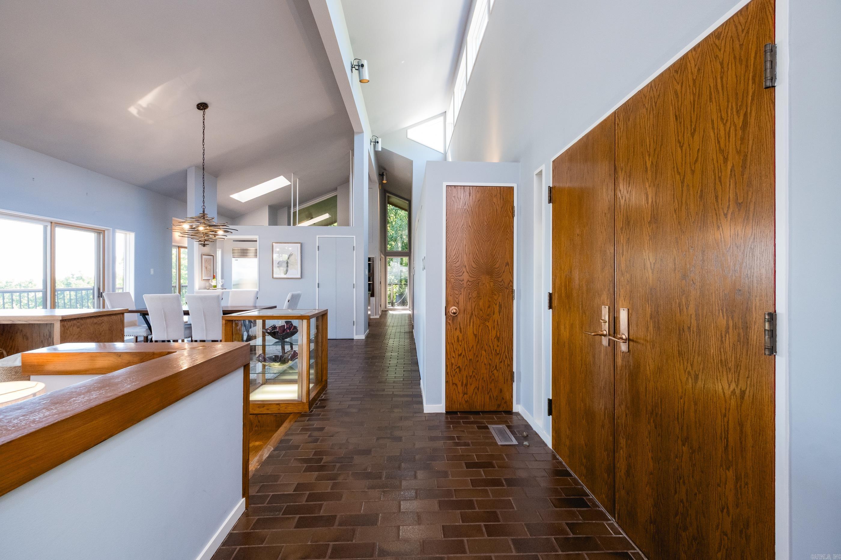 RIVER RIDGE - Residential