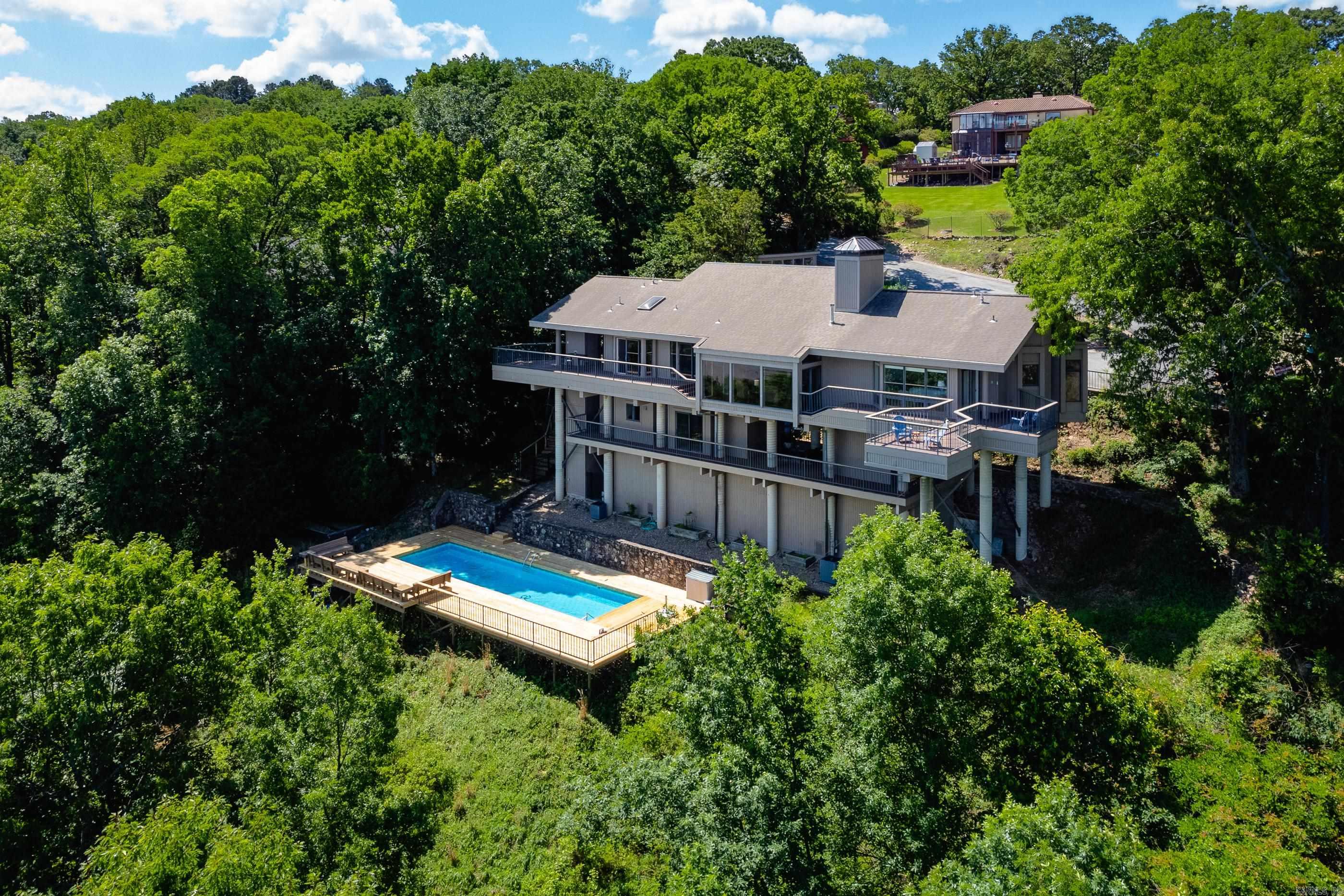 RIVER RIDGE - Residential