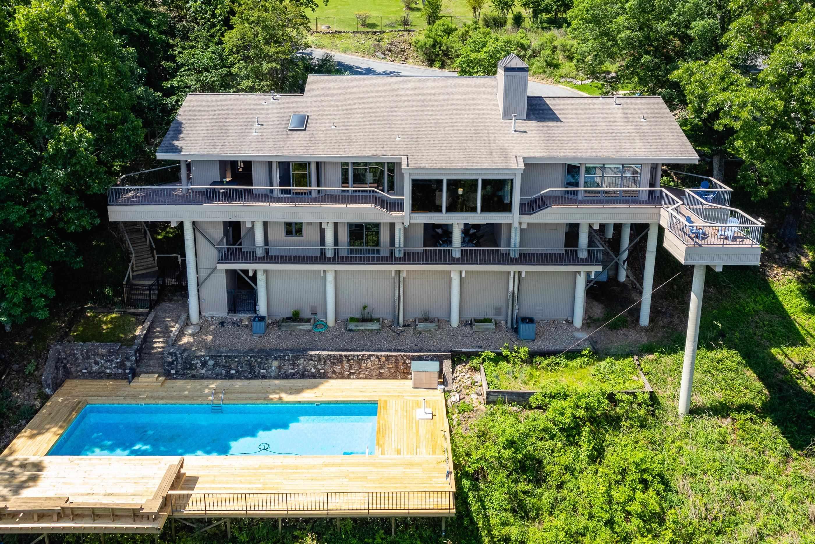 RIVER RIDGE - Residential