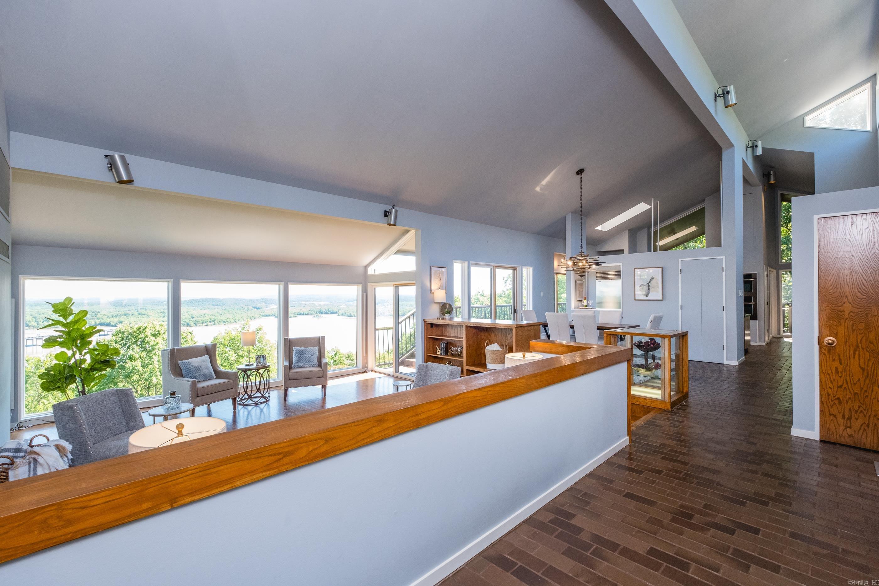 RIVER RIDGE - Residential