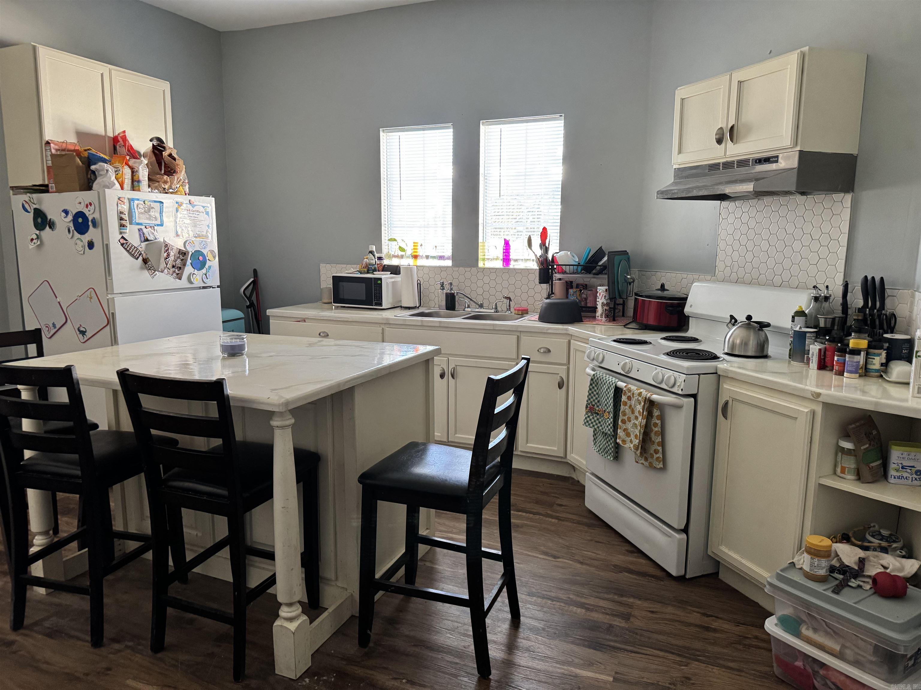 Weldon E Wrights - Residential Income