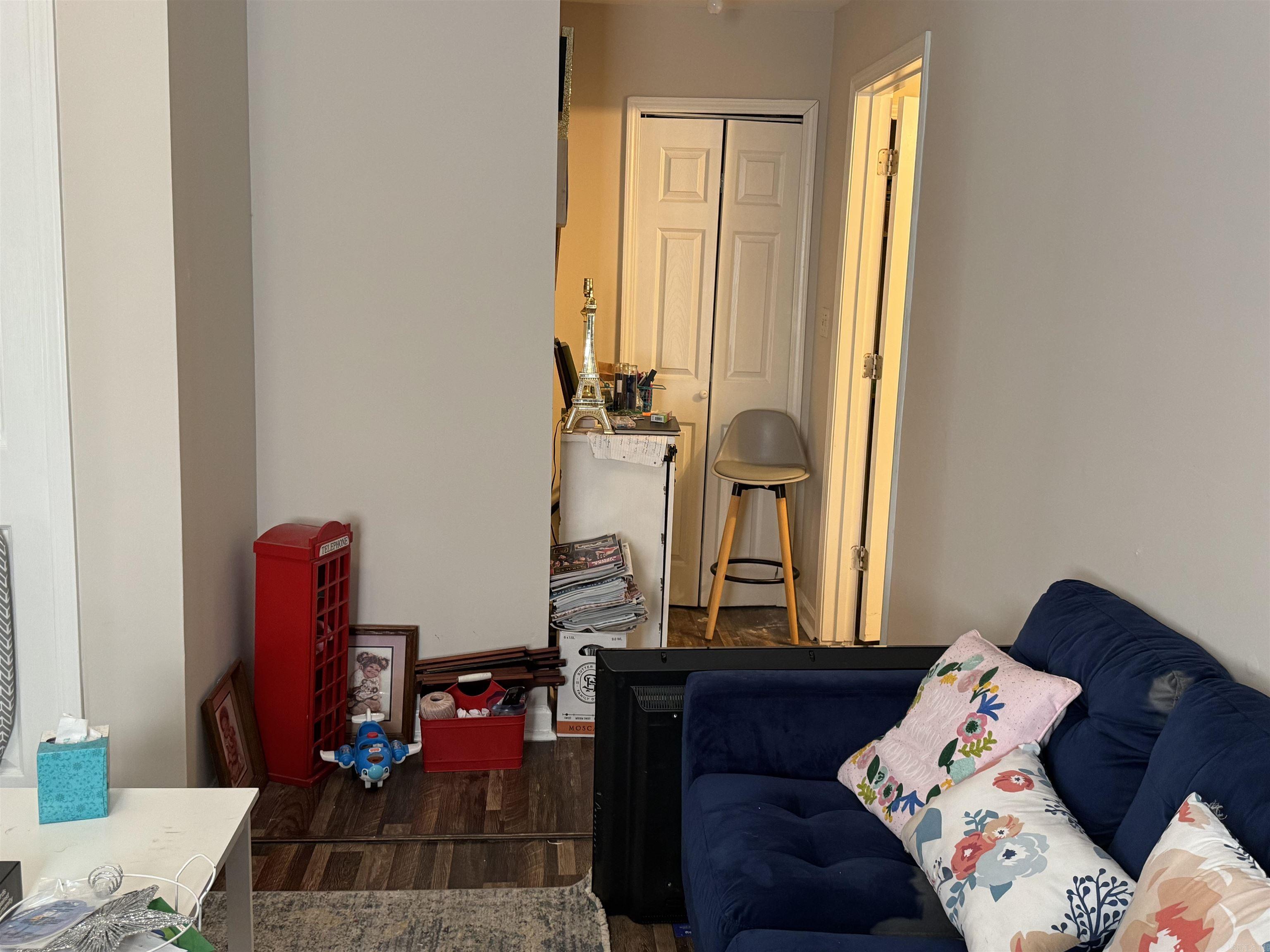 Weldon E Wrights - Residential Income