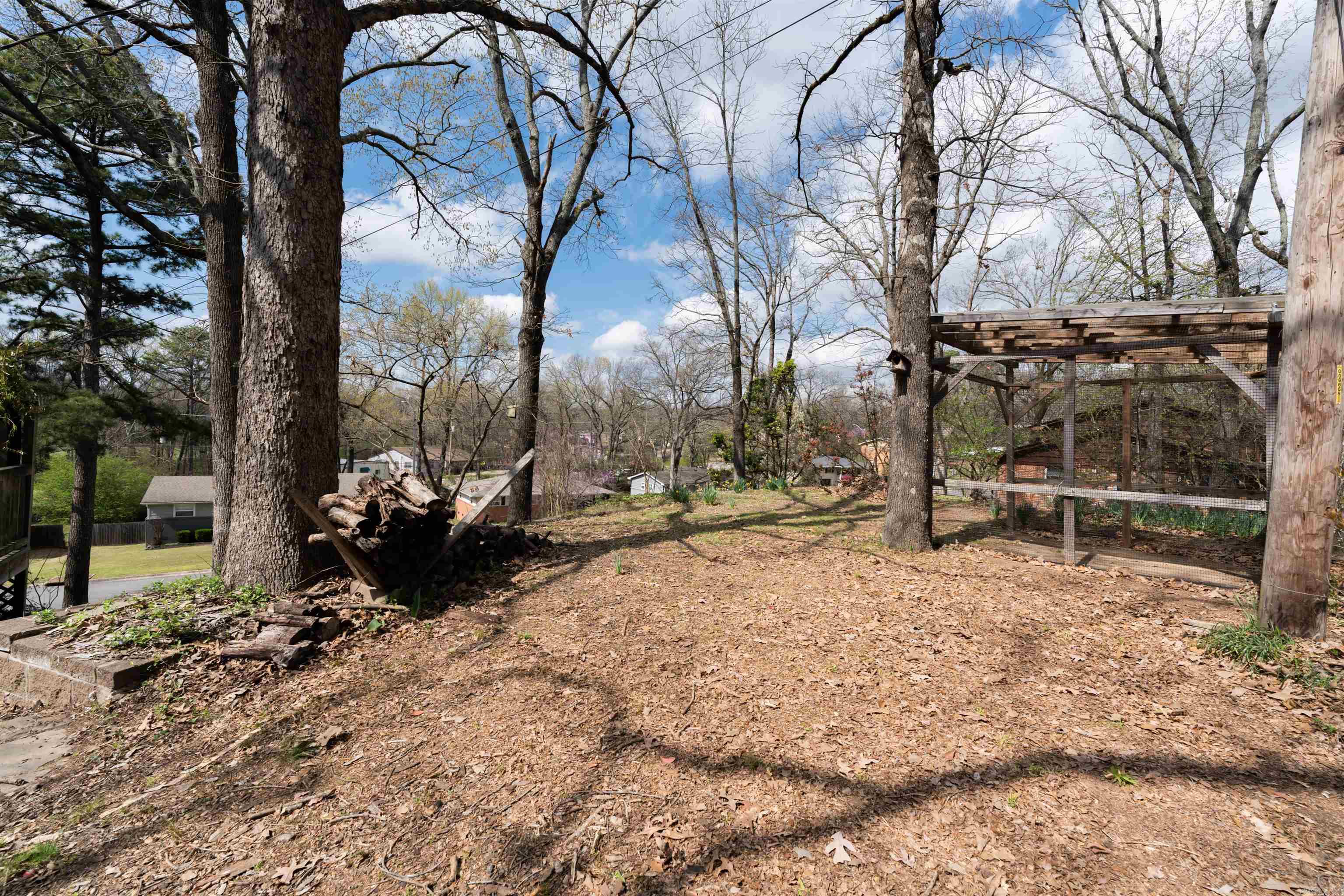 INDIAN HILLS - Residential