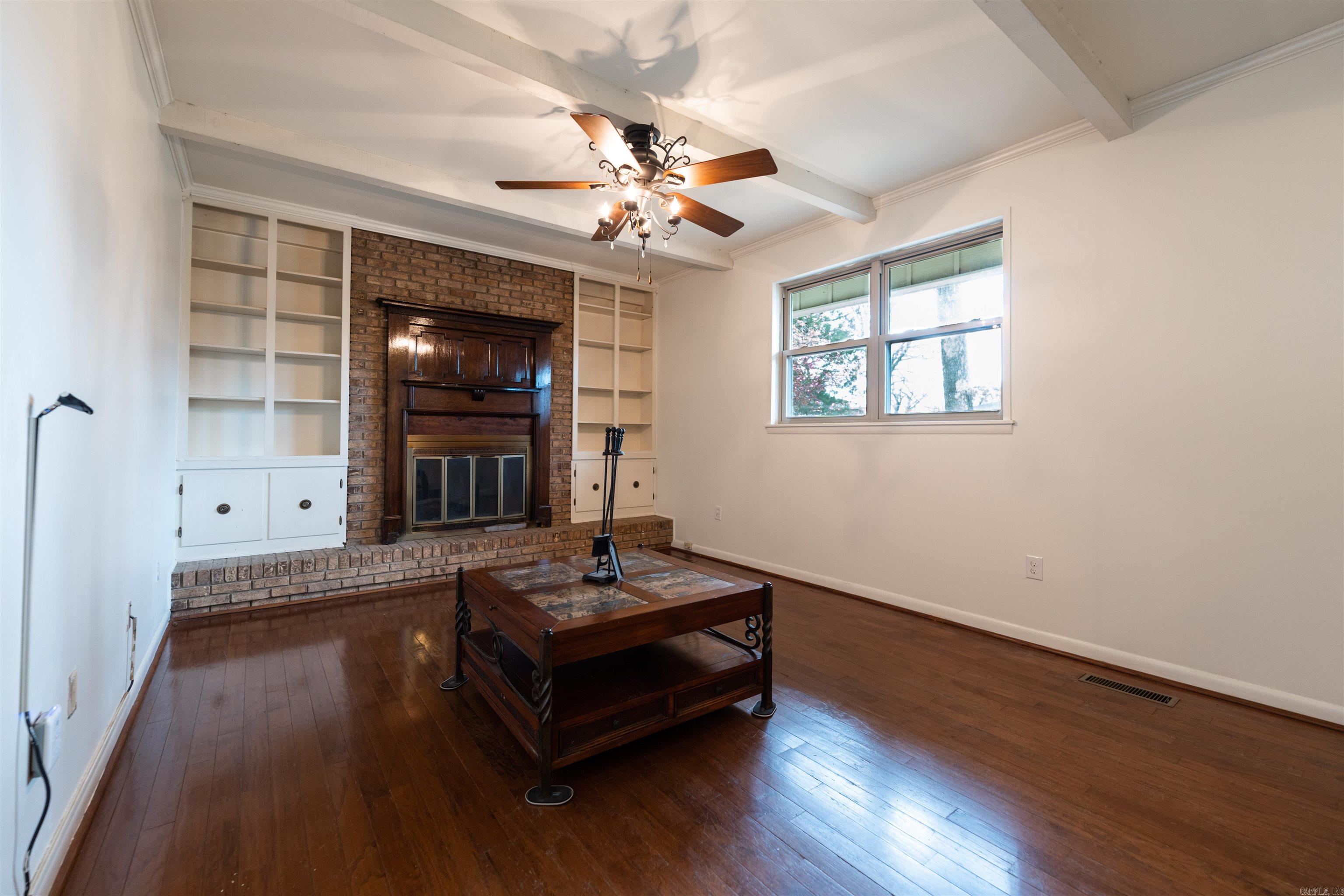 INDIAN HILLS - Residential