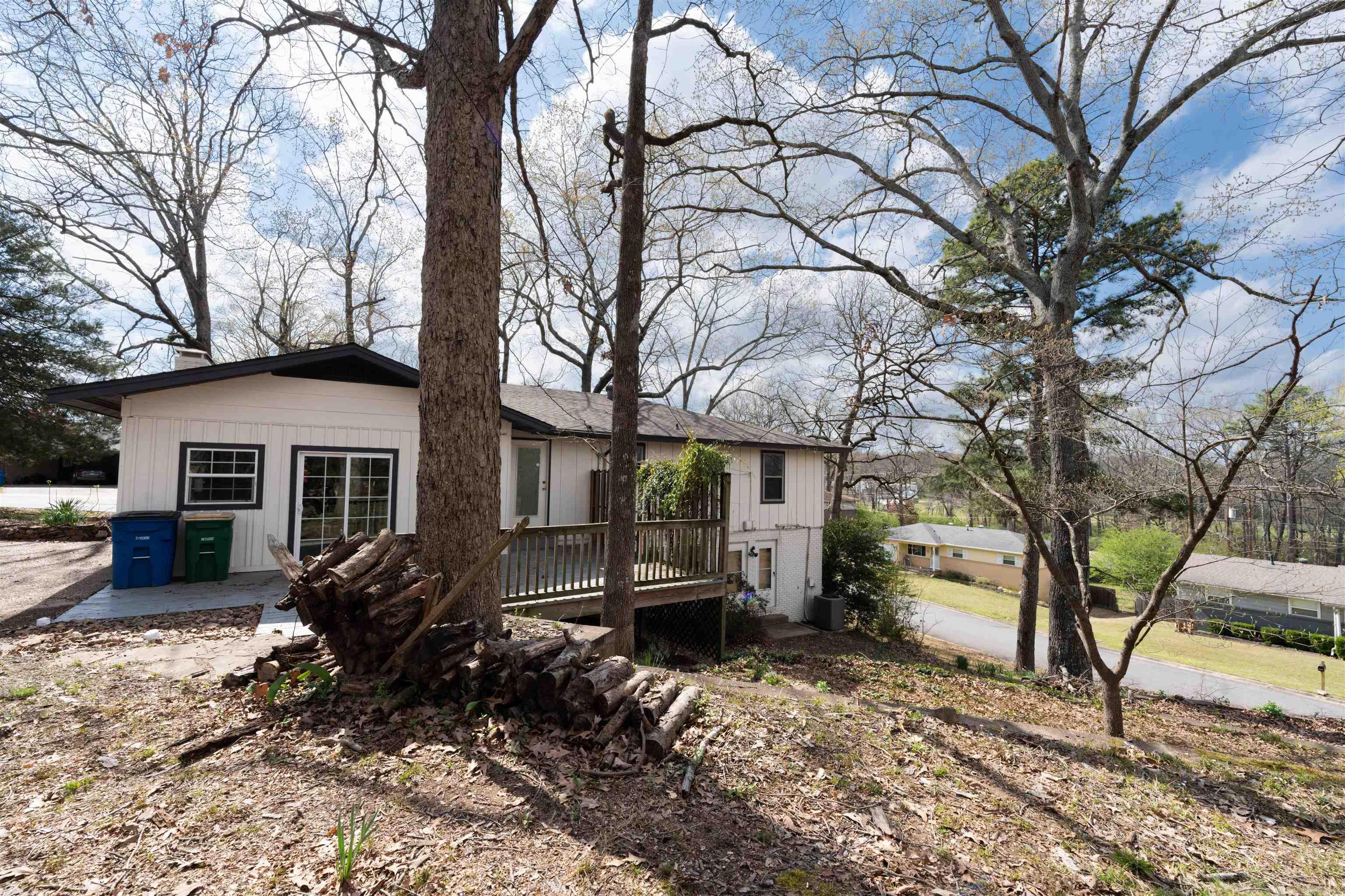 INDIAN HILLS - Residential