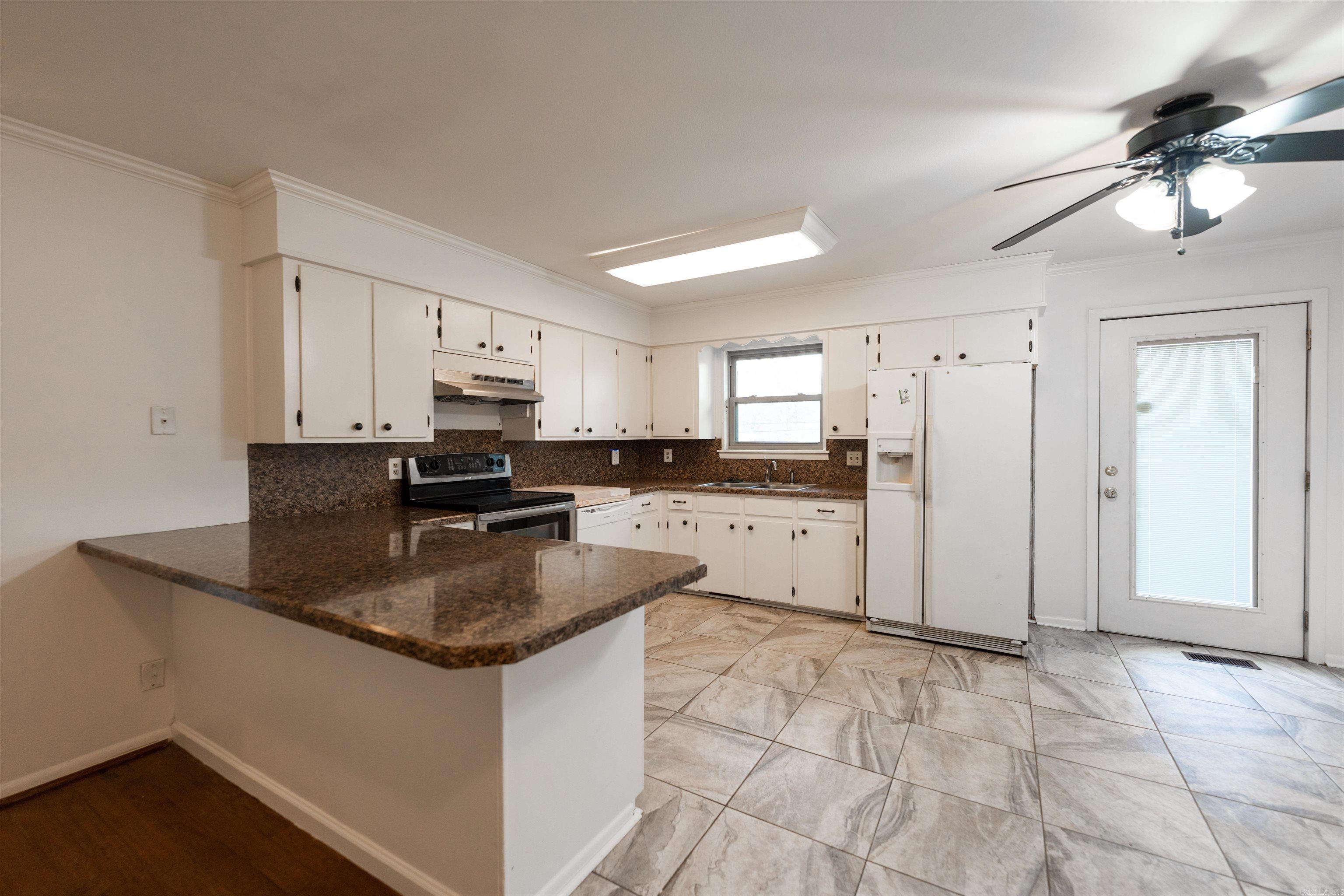 INDIAN HILLS - Residential