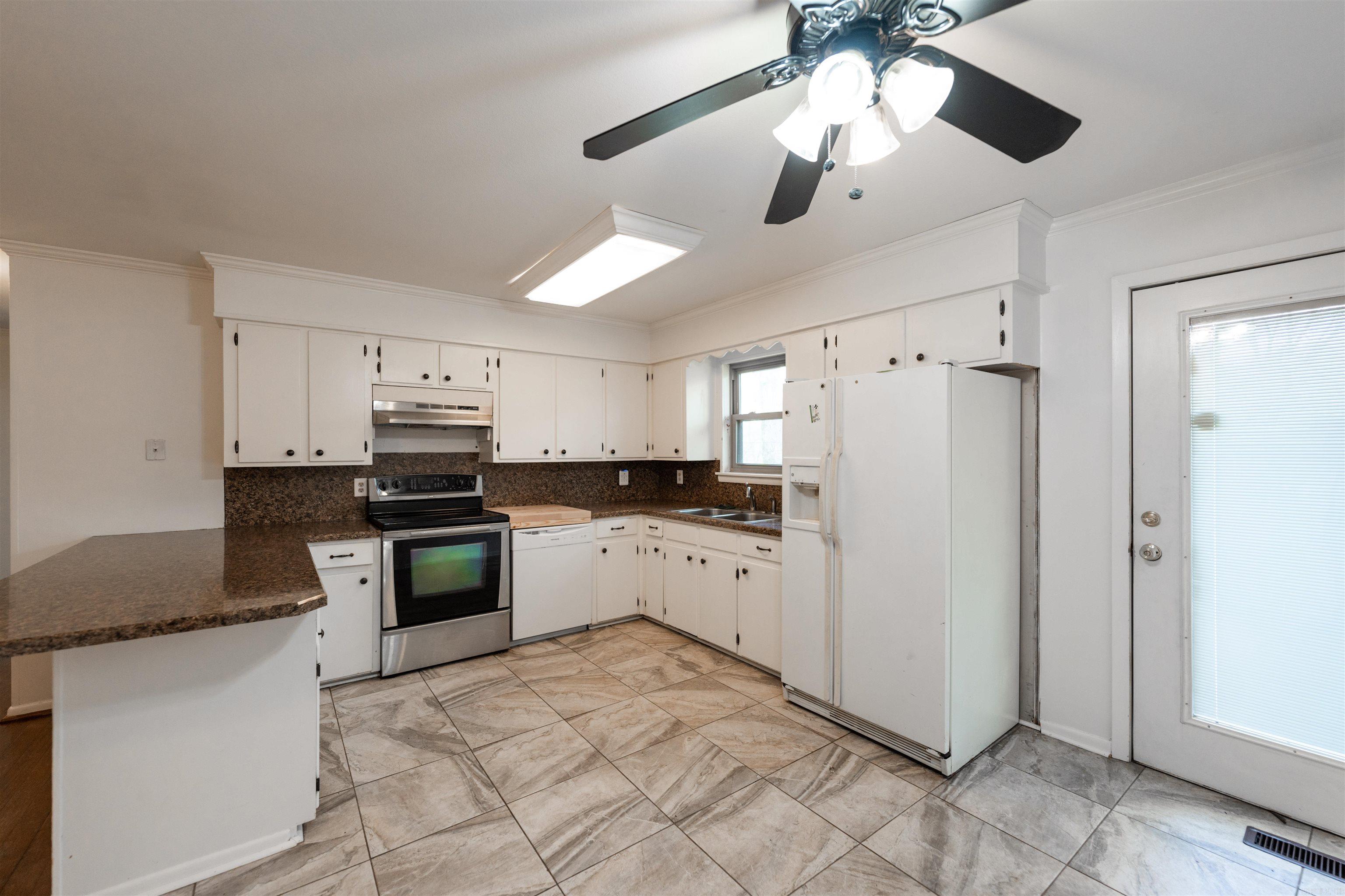 INDIAN HILLS - Residential