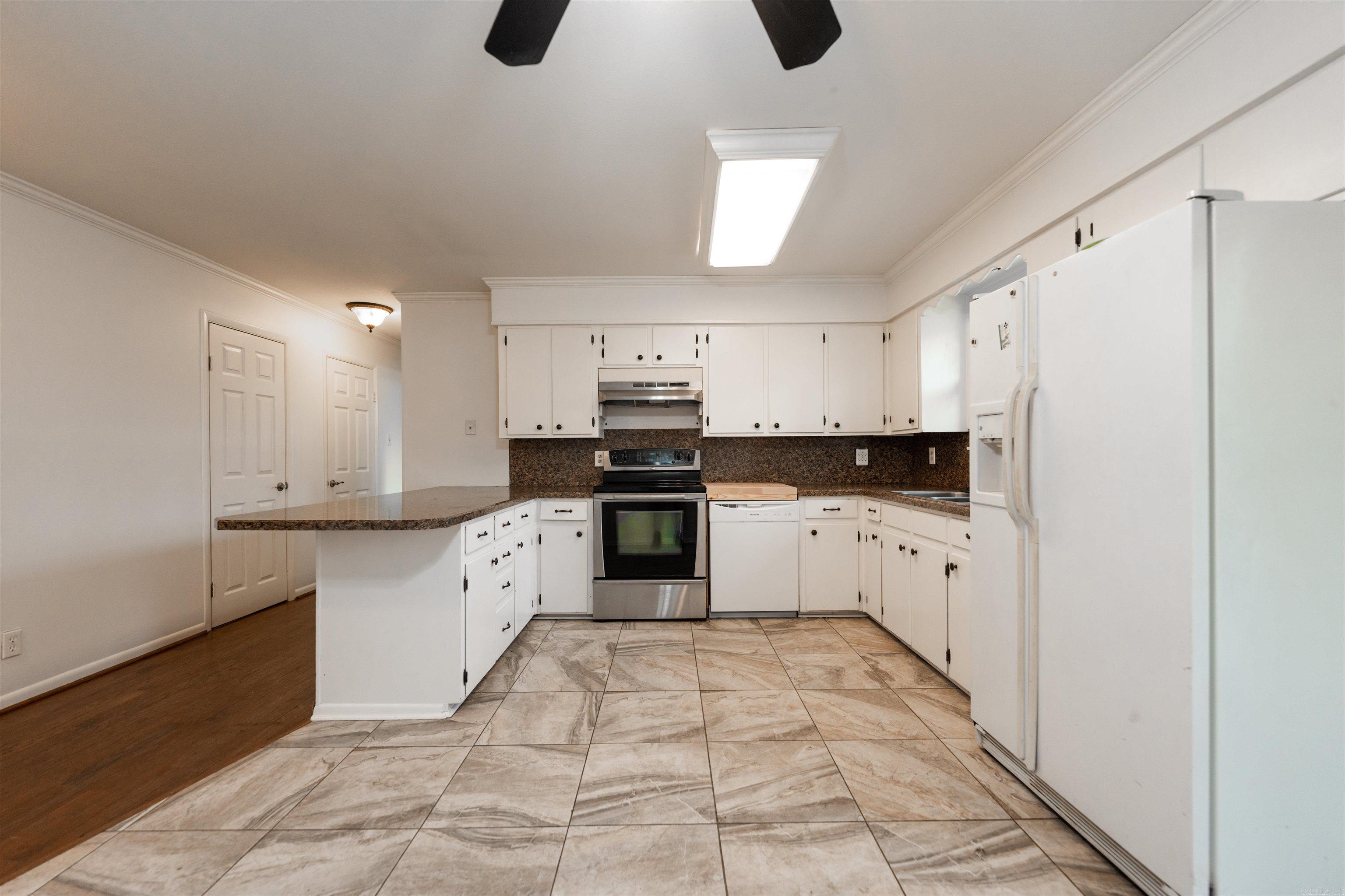 INDIAN HILLS - Residential