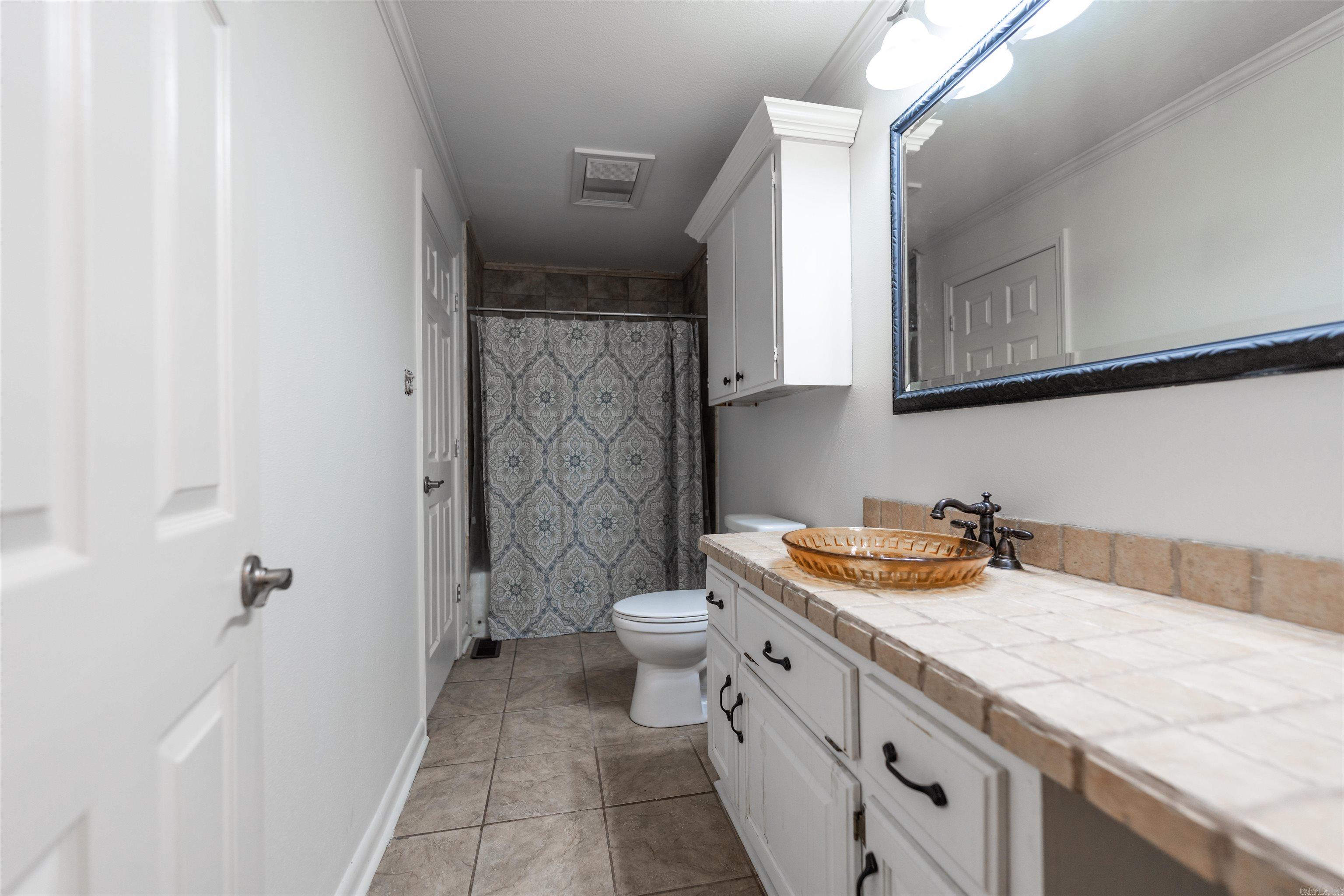 INDIAN HILLS - Residential