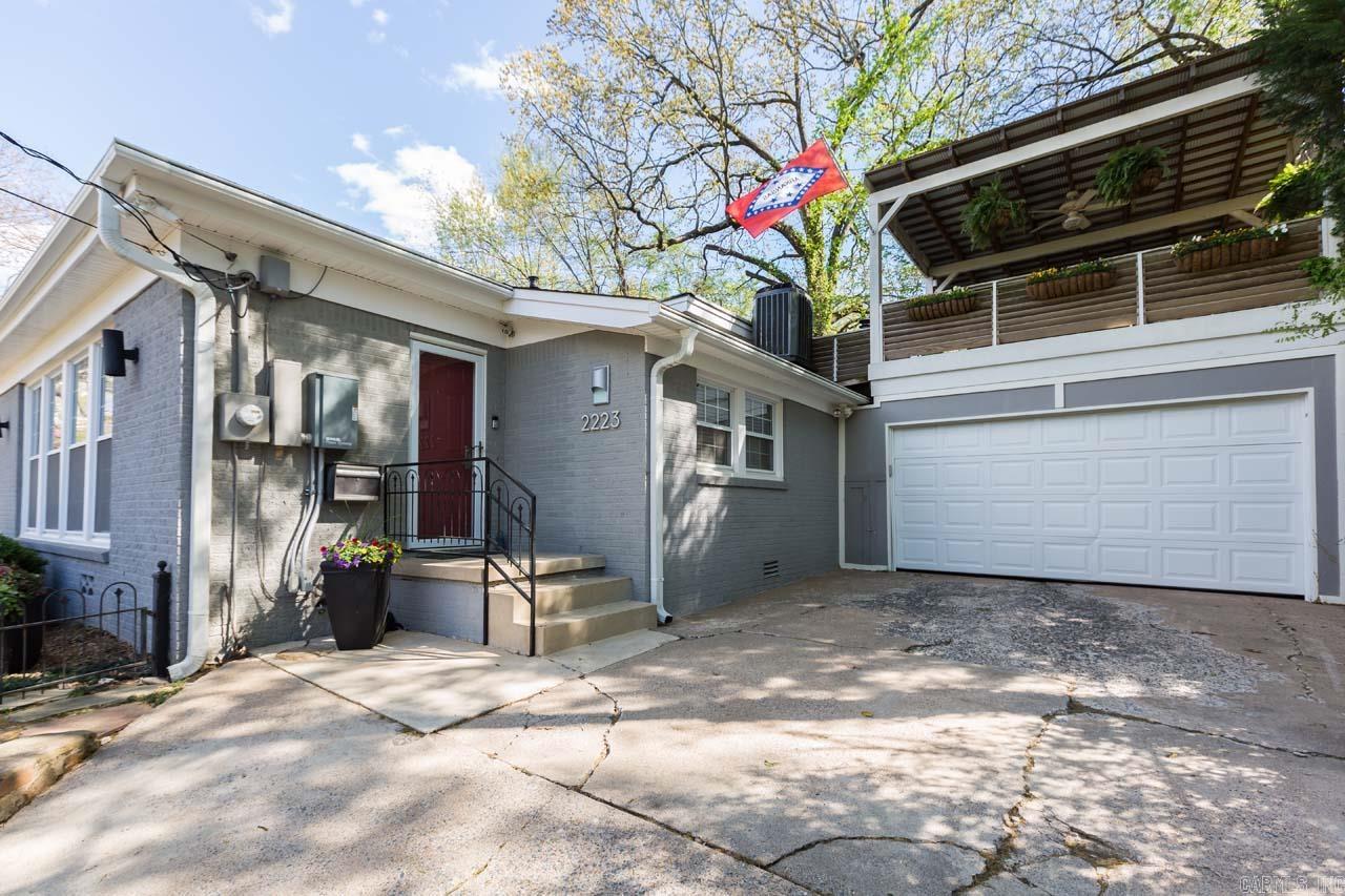 PULASKI HEIGHTS - Residential