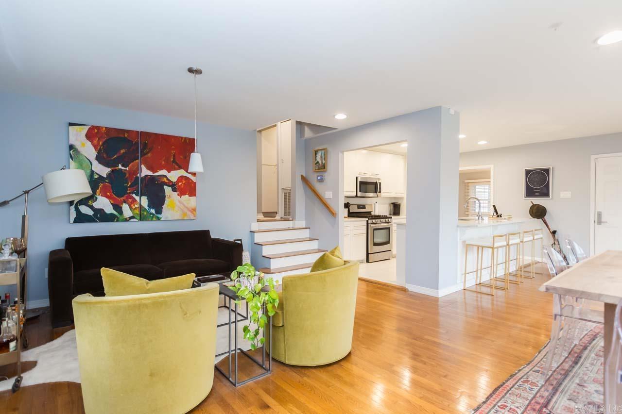 PULASKI HEIGHTS - Residential