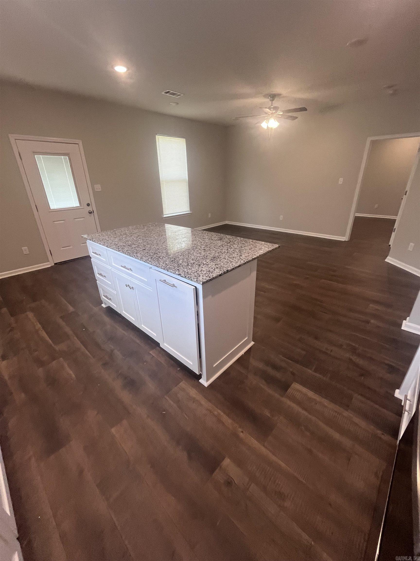 THOMAS - Residential