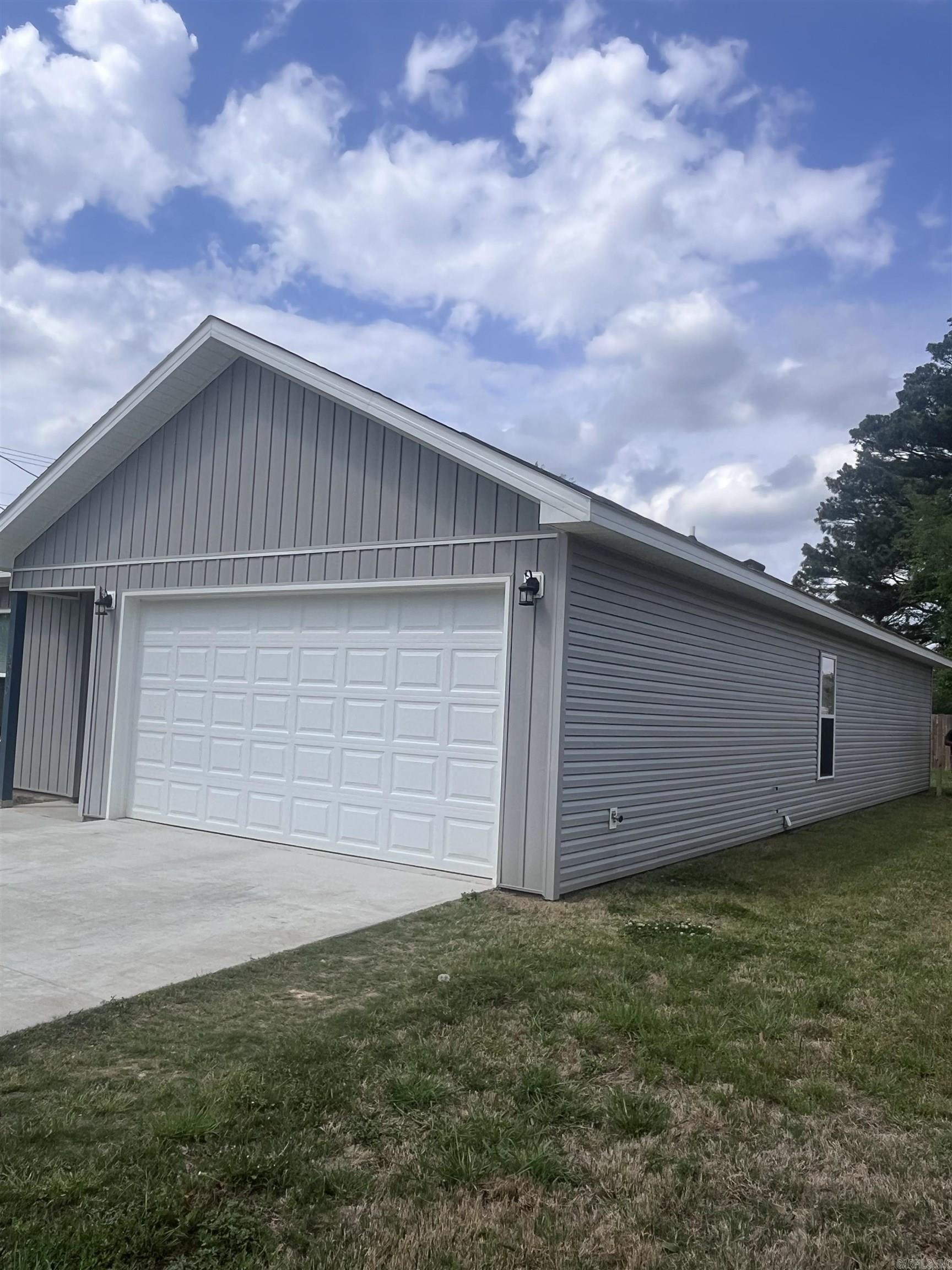 THOMAS - Residential