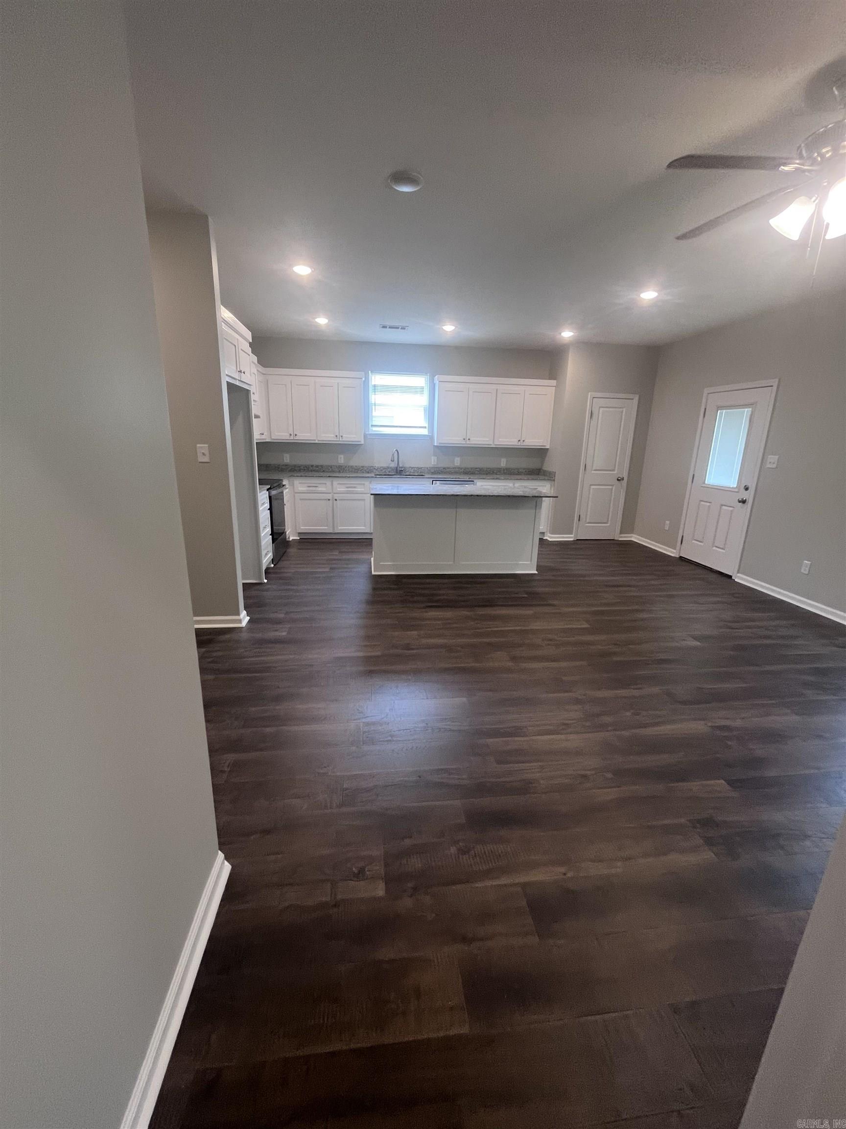 THOMAS - Residential