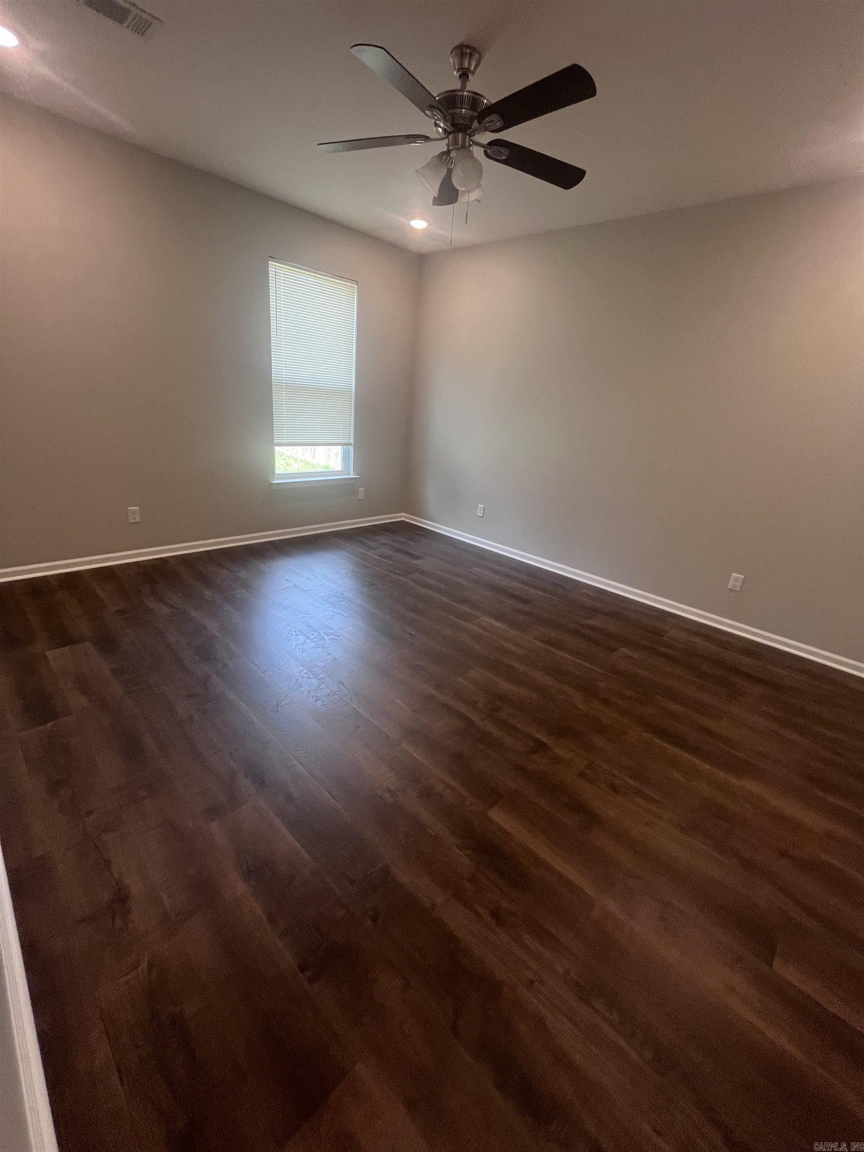 THOMAS - Residential